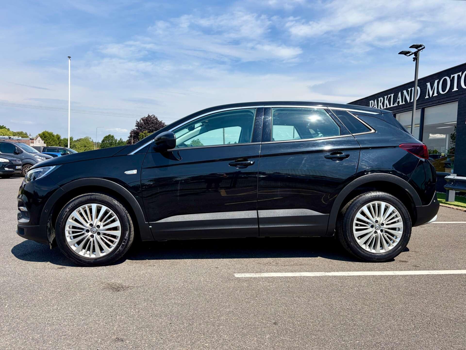 Vauxhall Grandland X view 5