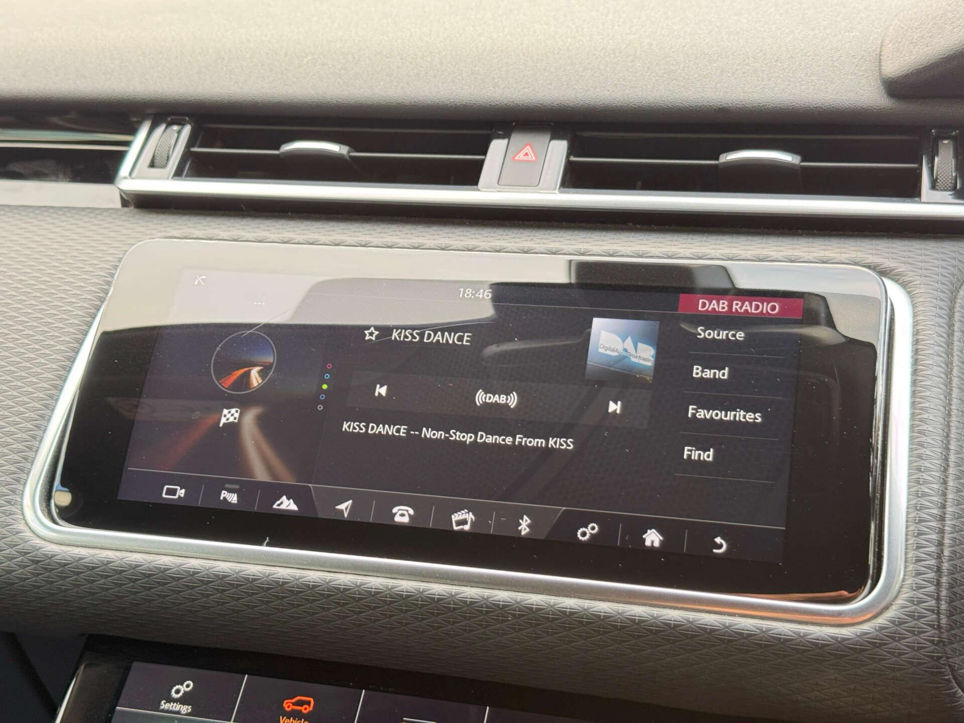 Land Rover Range Rover Velar view 65
