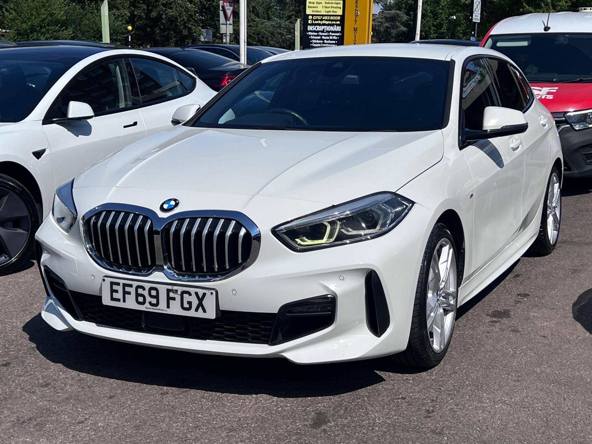 BMW 1 Series view 8
