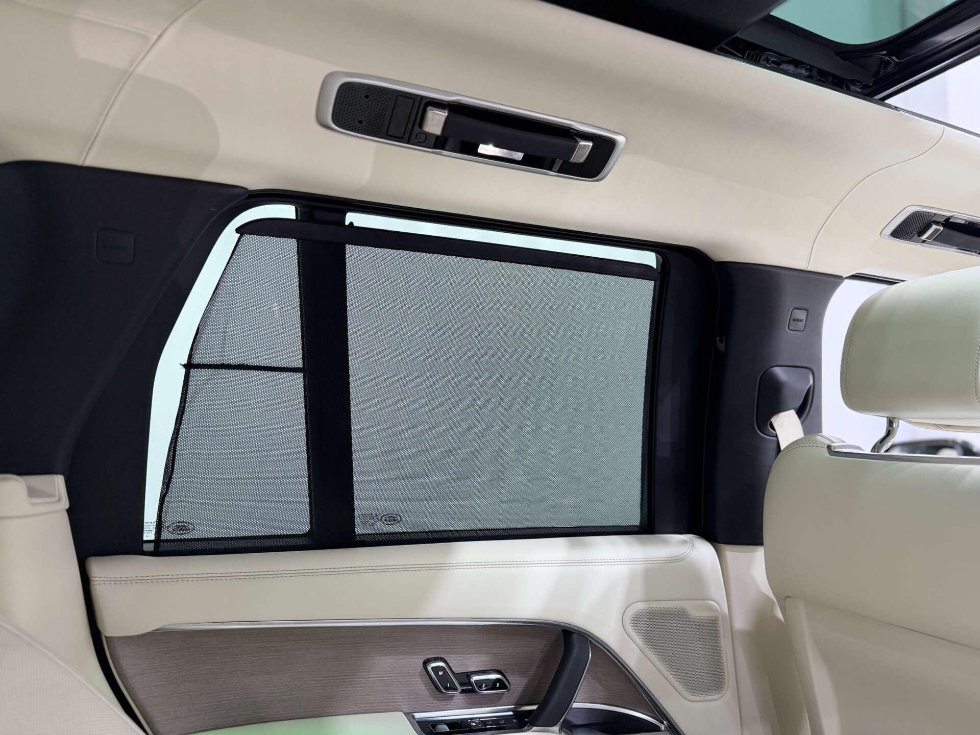 Land Rover Range Rover view 32