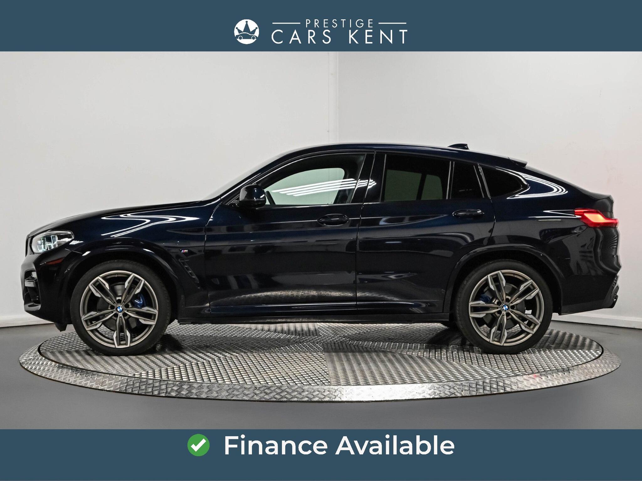 BMW X4 view 4