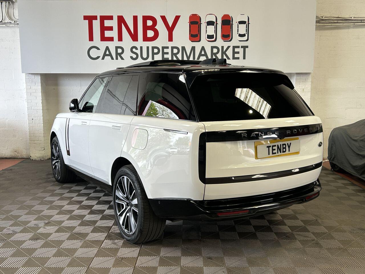 Land Rover Range Rover view 8