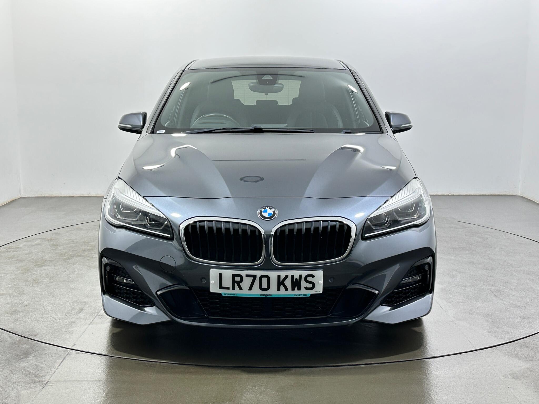 BMW 2 Series view 3