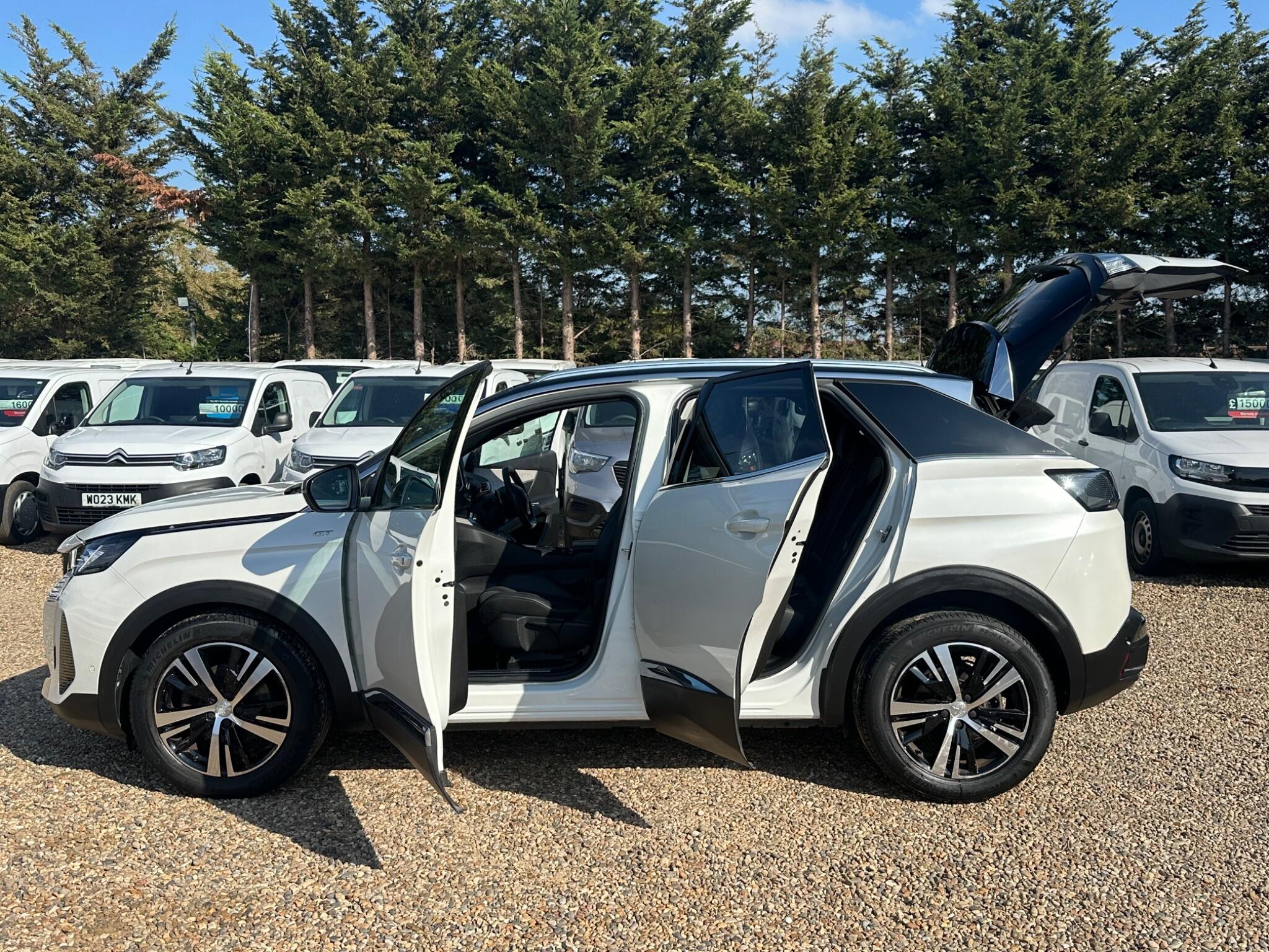 Peugeot 3008 view 21