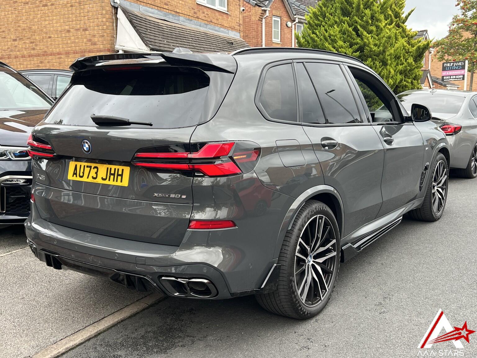 BMW X5 view 2