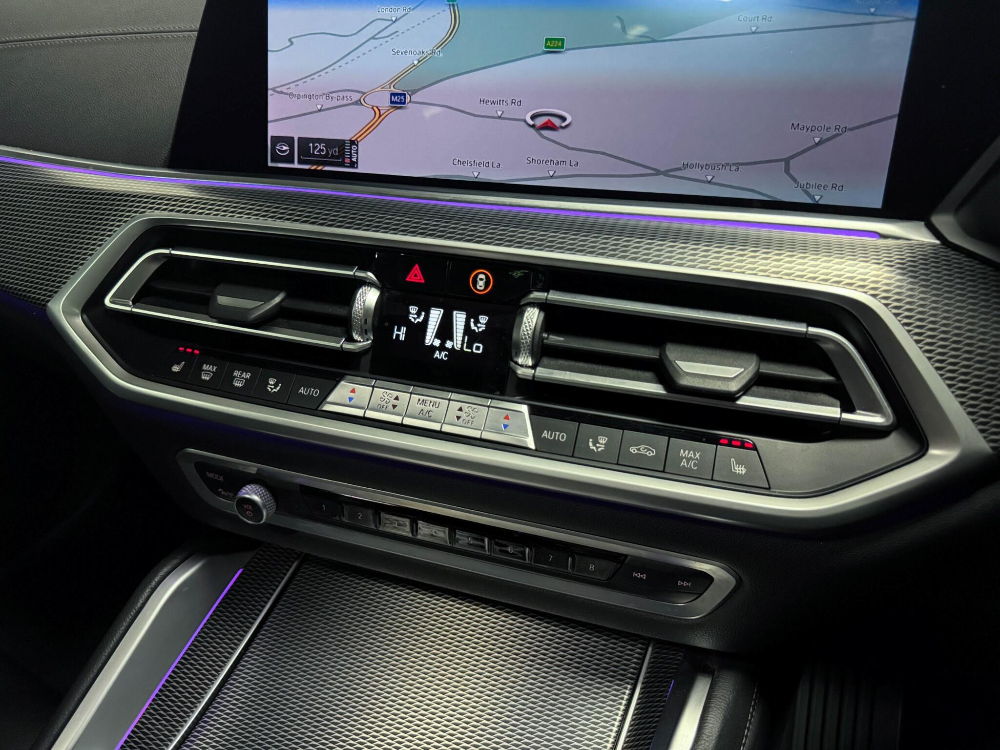BMW X6 view 40