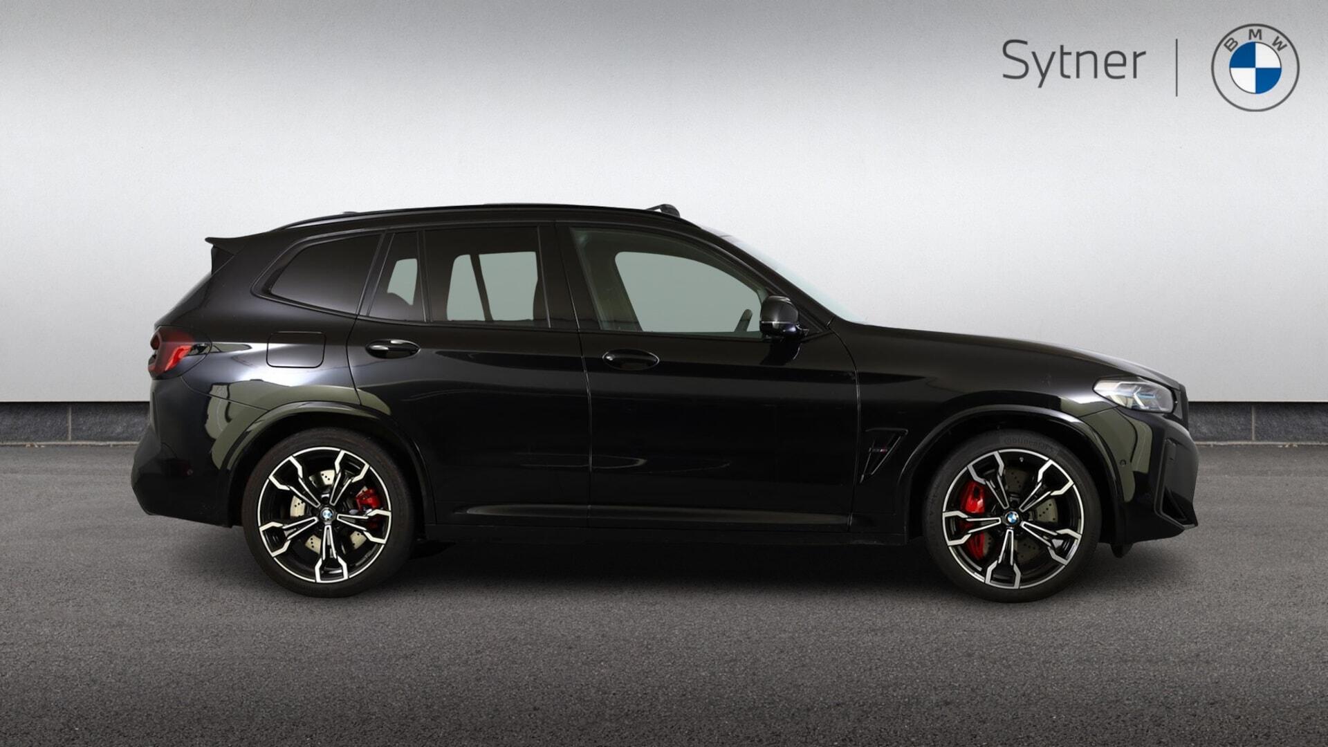 BMW X3 M view 3