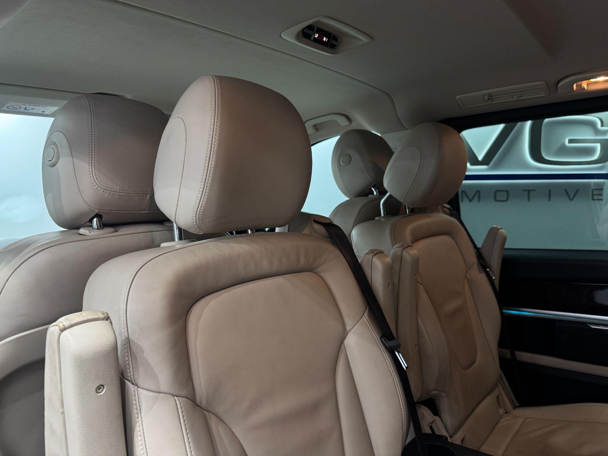 Mercedes-Benz V-Class view 46