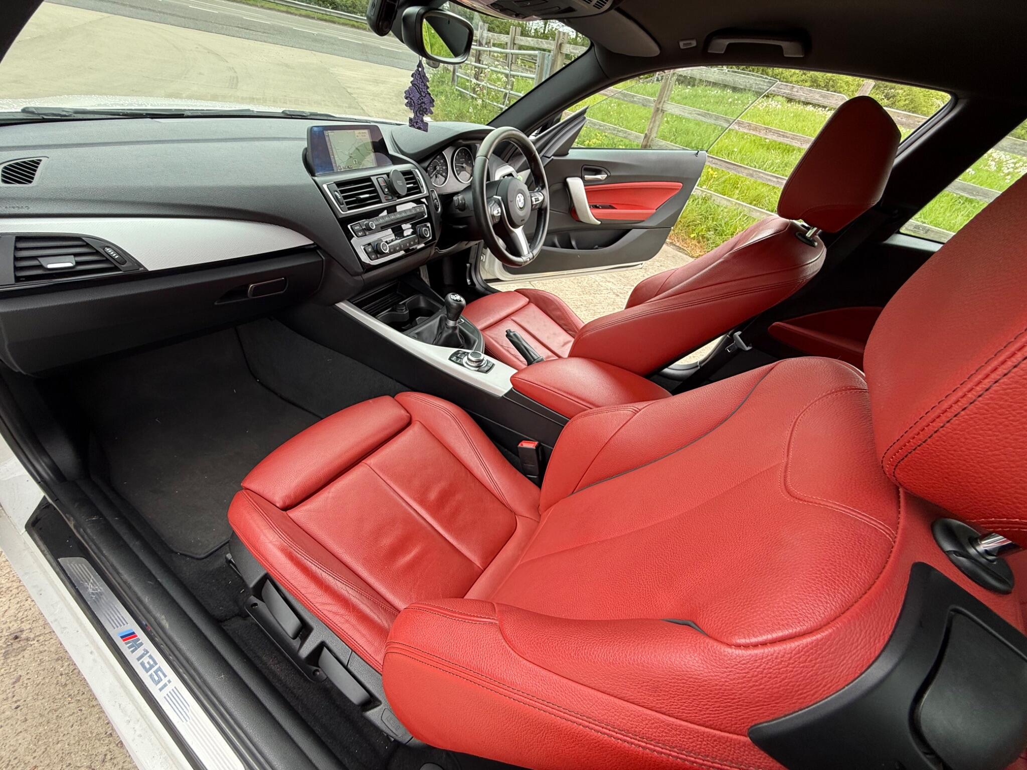BMW 1 Series 3.0 M135i Euro 6 (s/s) 3dr — photo 43 of 92