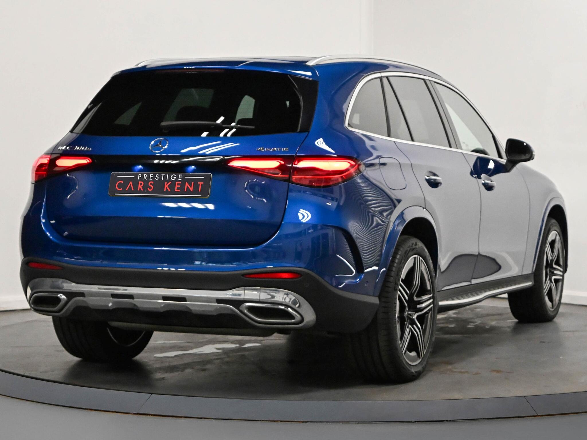 Mercedes-Benz GLC view 28