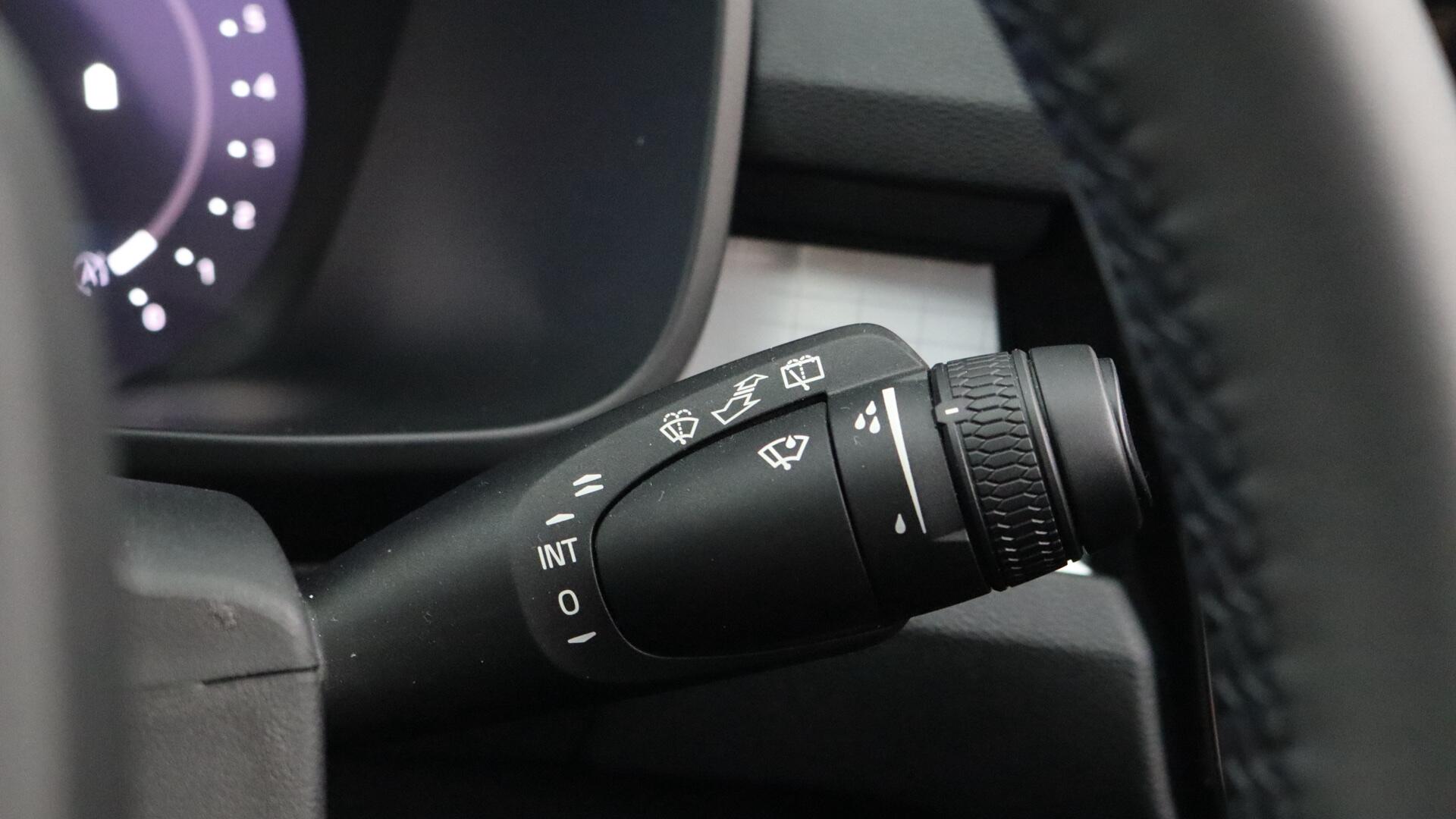 Volvo XC40 view 21