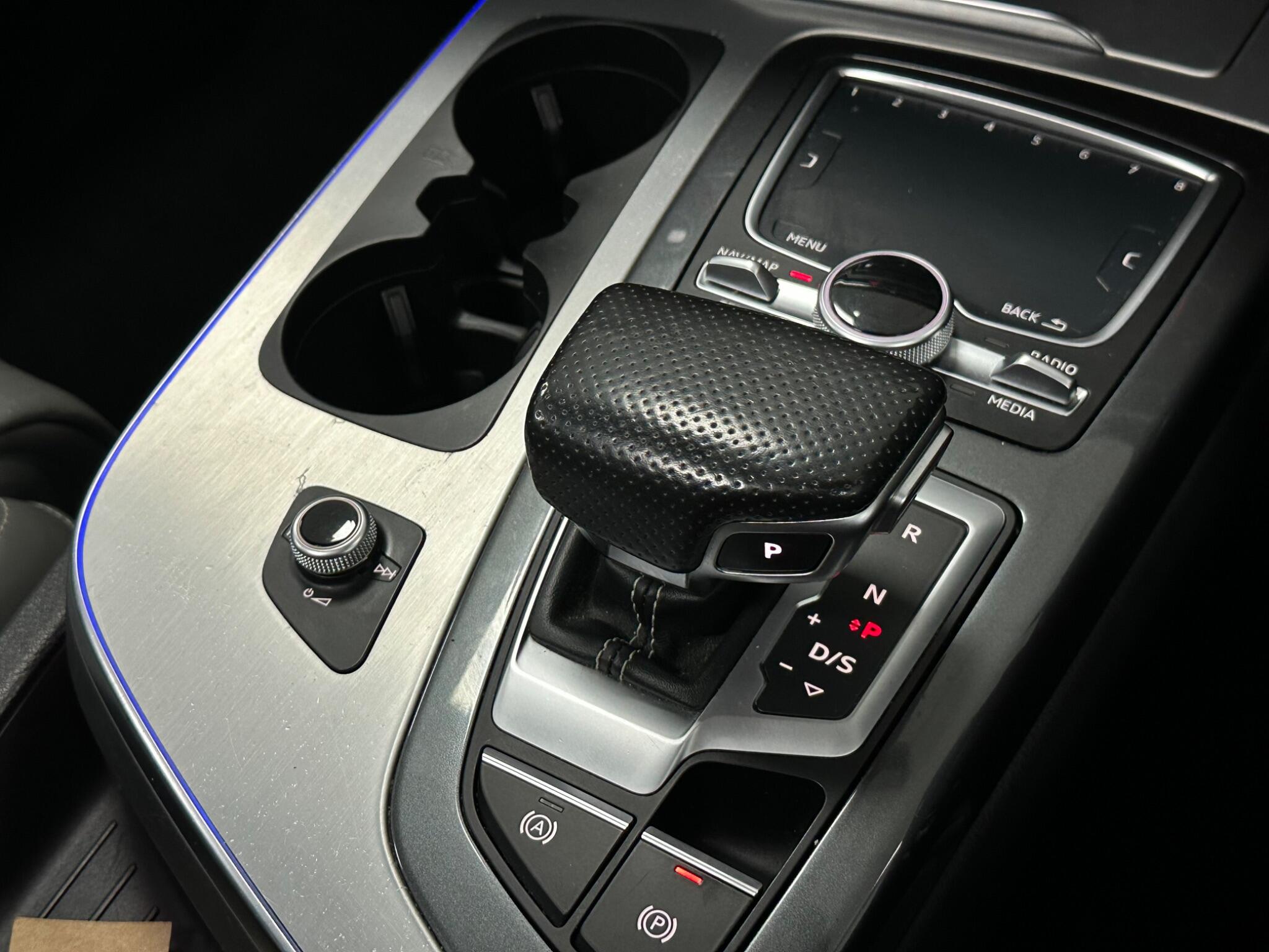 Audi Q7 view 26