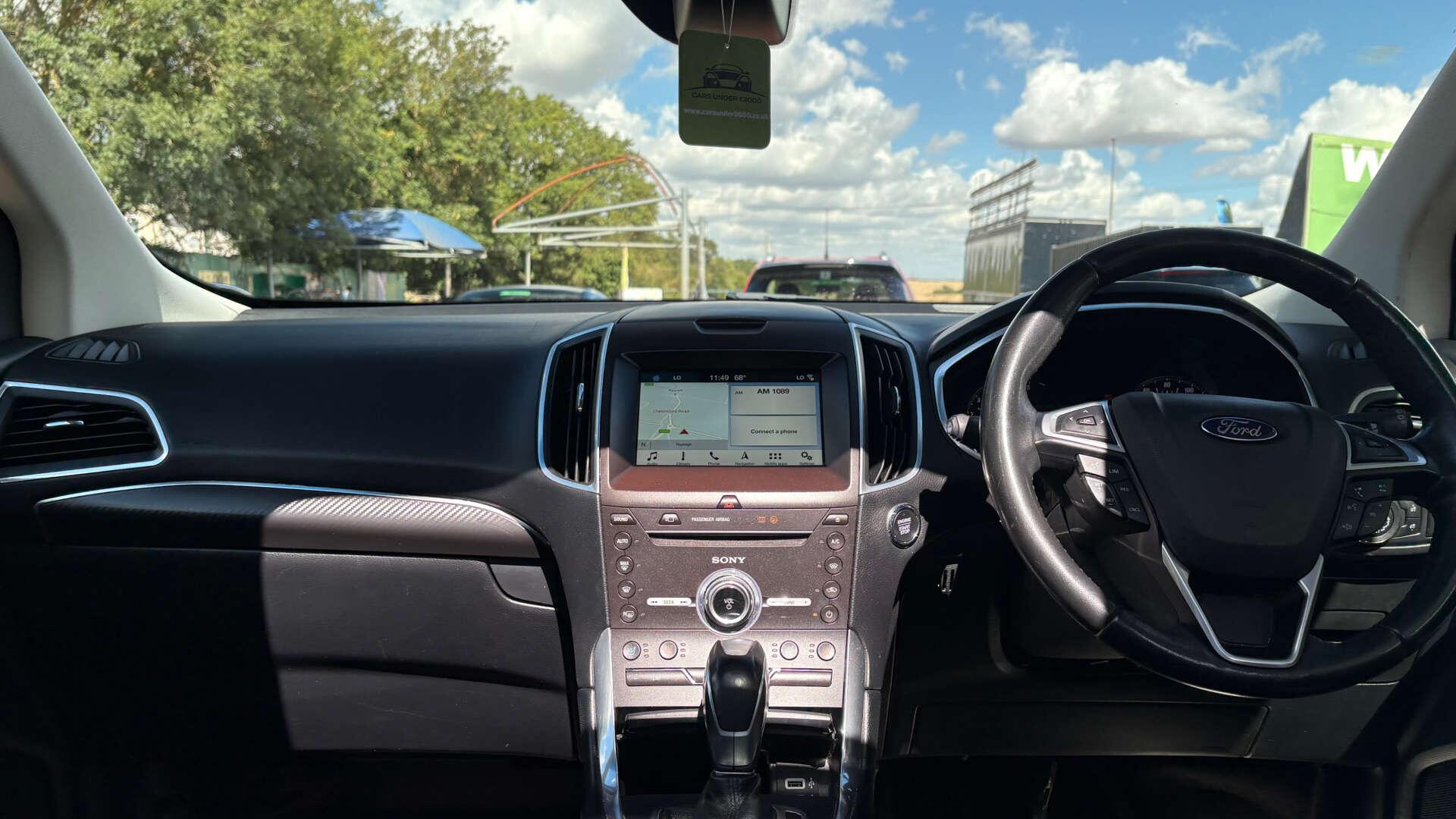 Ford Edge view 44