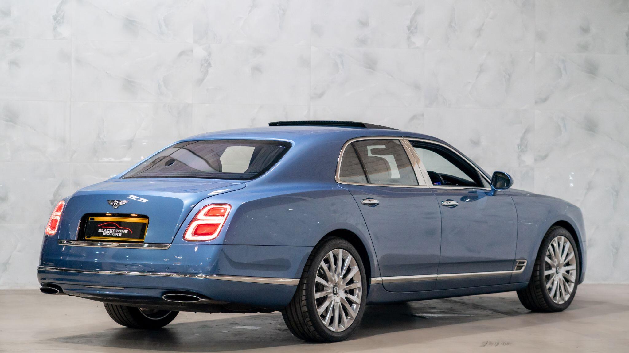 Bentley Mulsanne view 7