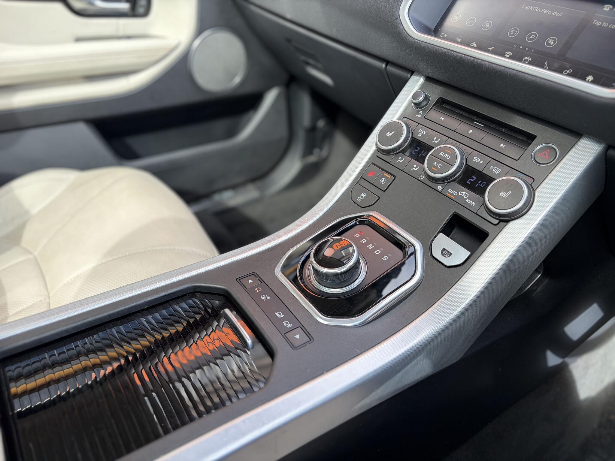 Land Rover Range Rover Evoque view 15