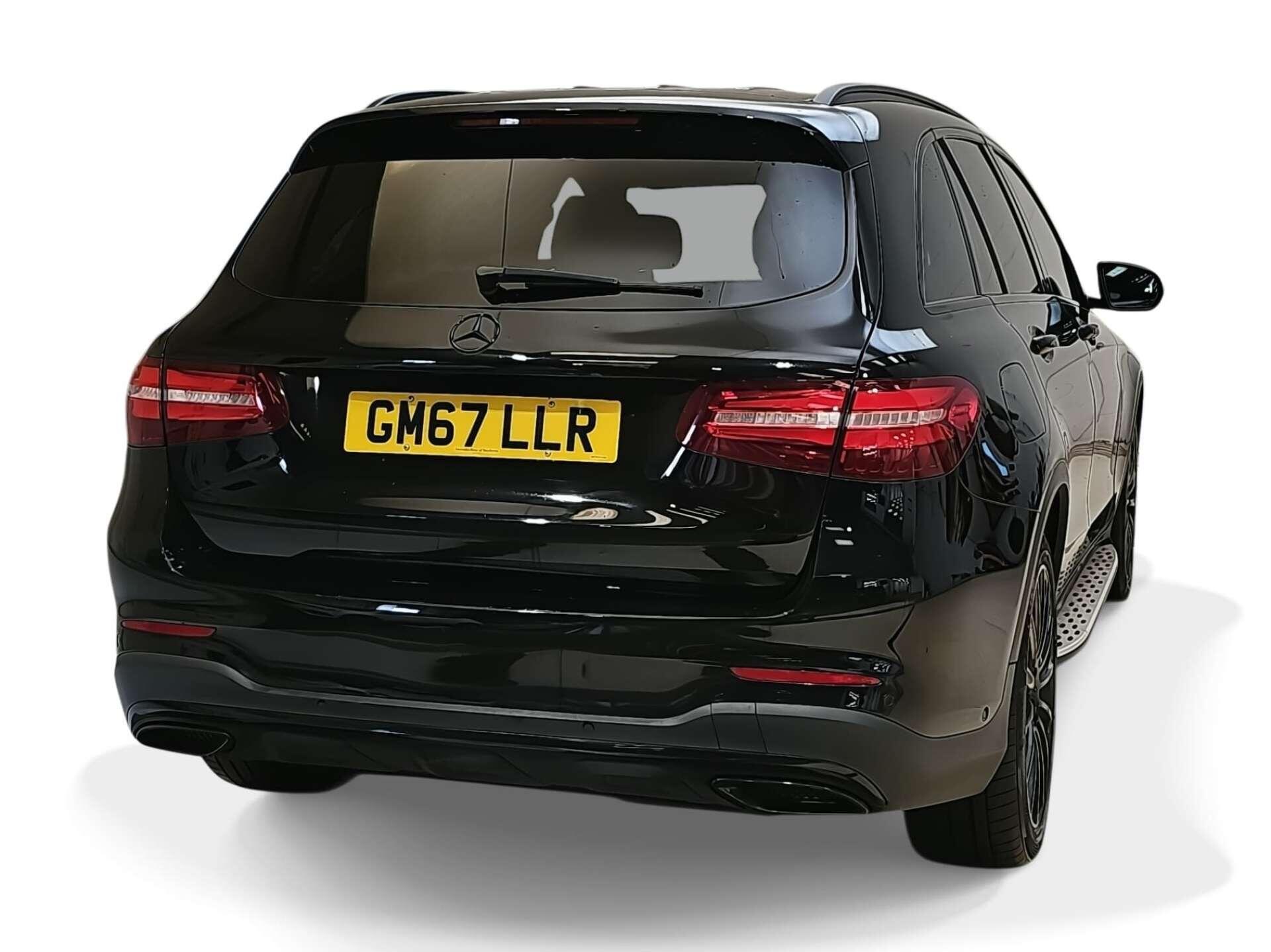 Mercedes-Benz GLC view 3