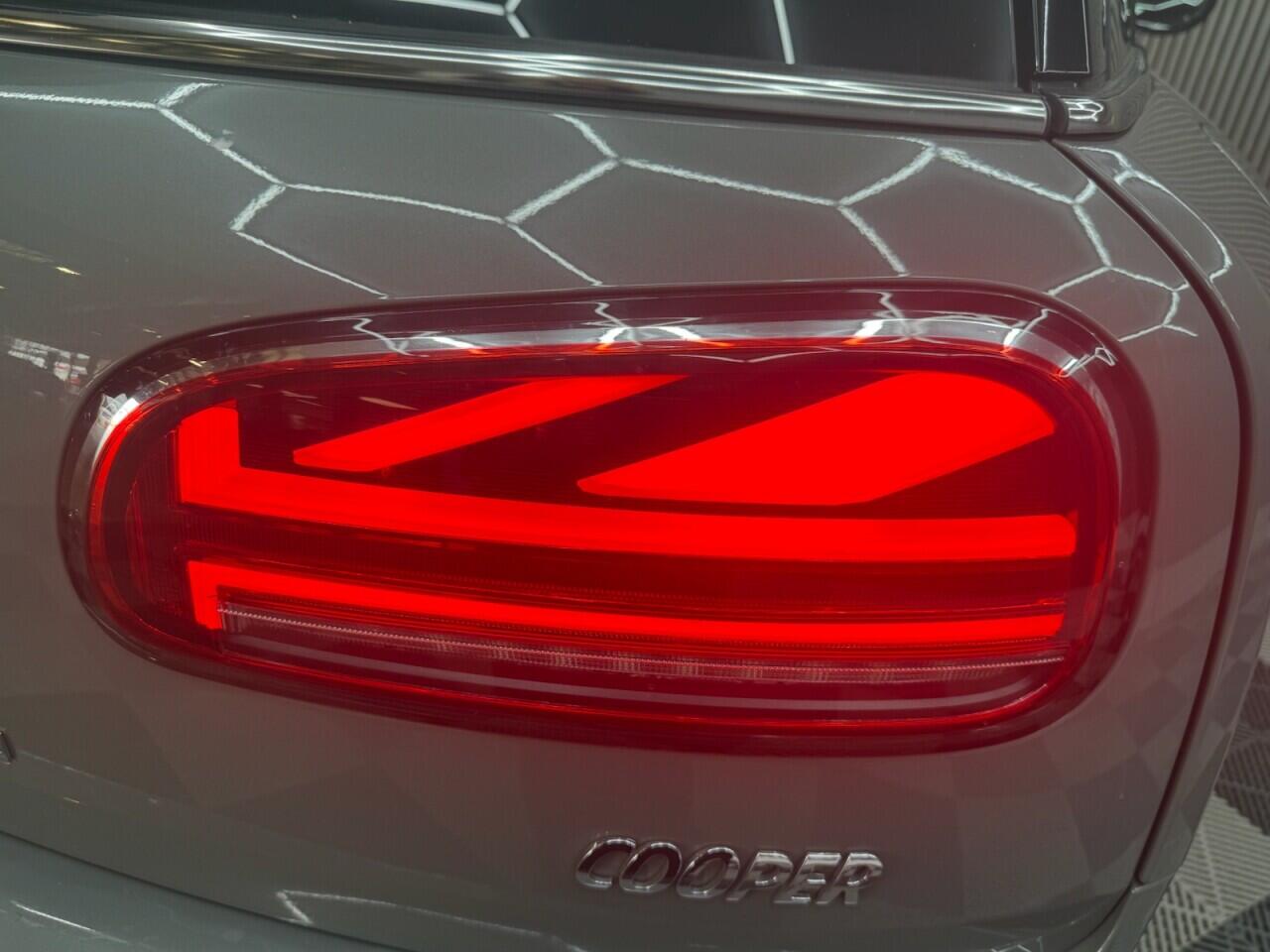 Mini Clubman view 35