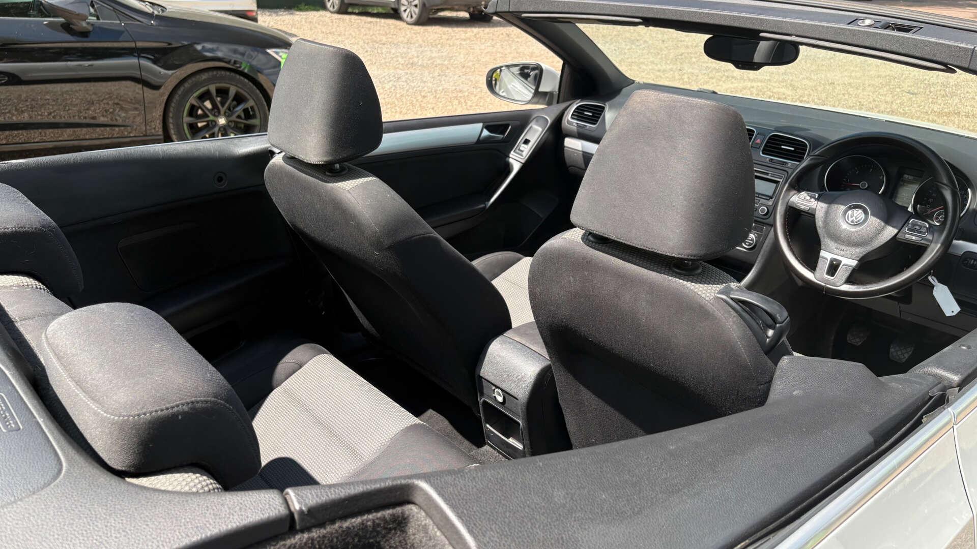 Volkswagen Golf view 16