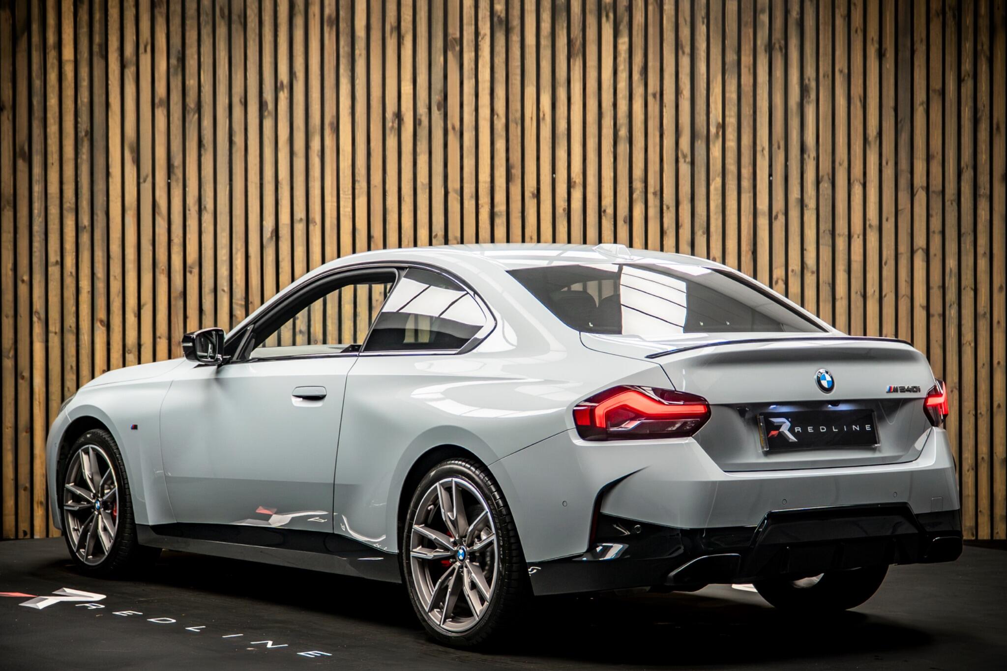 BMW 2 Series view 3