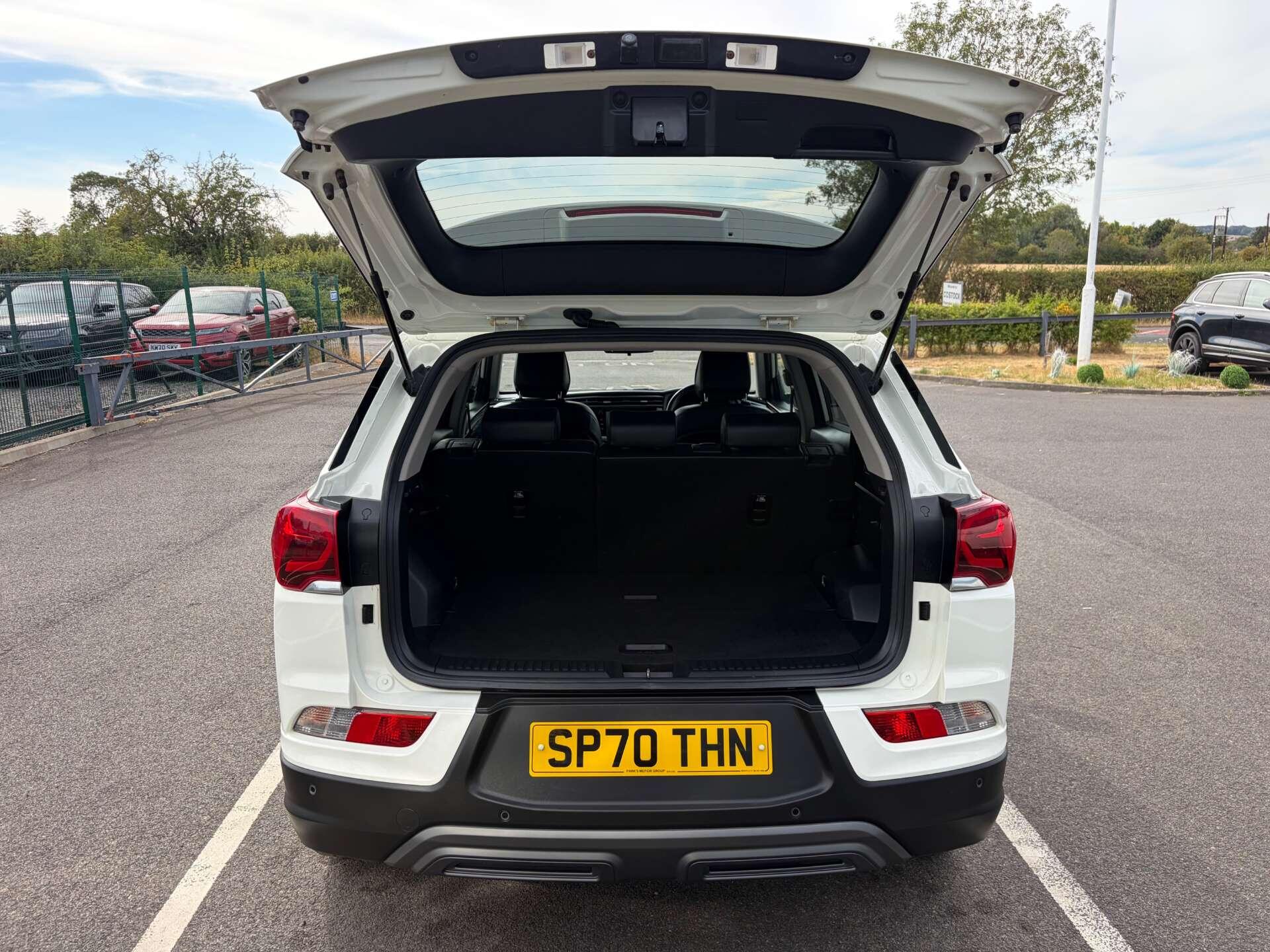 Ssangyong Korando view 24