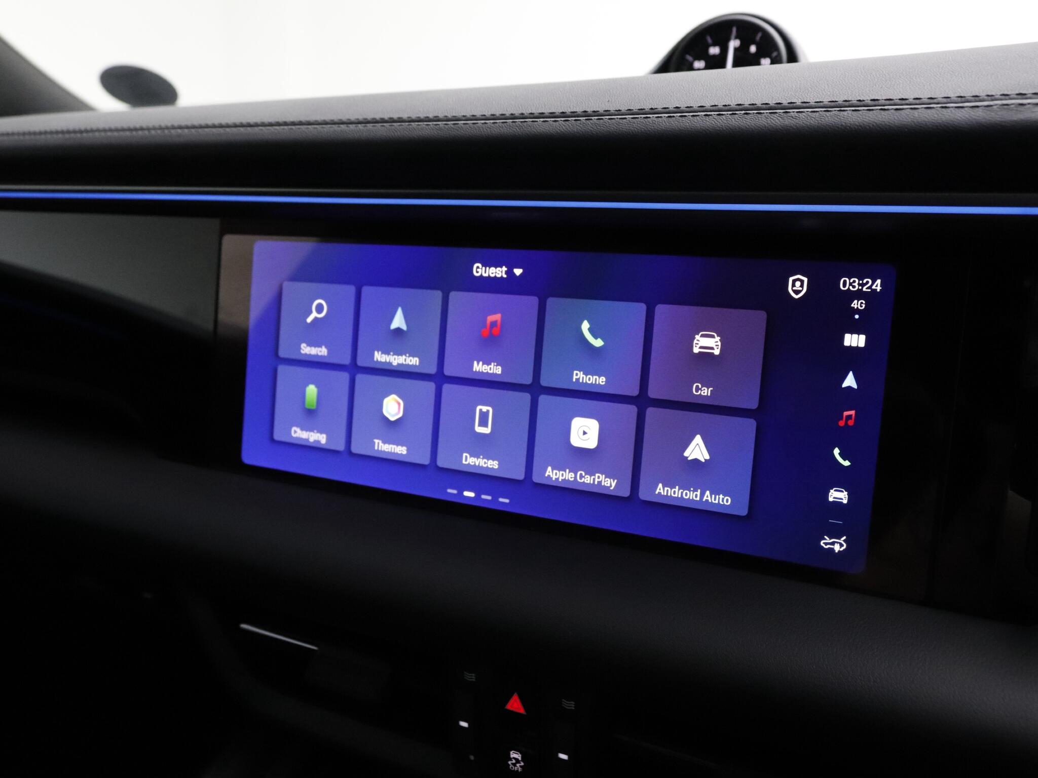 Porsche Macan view 32