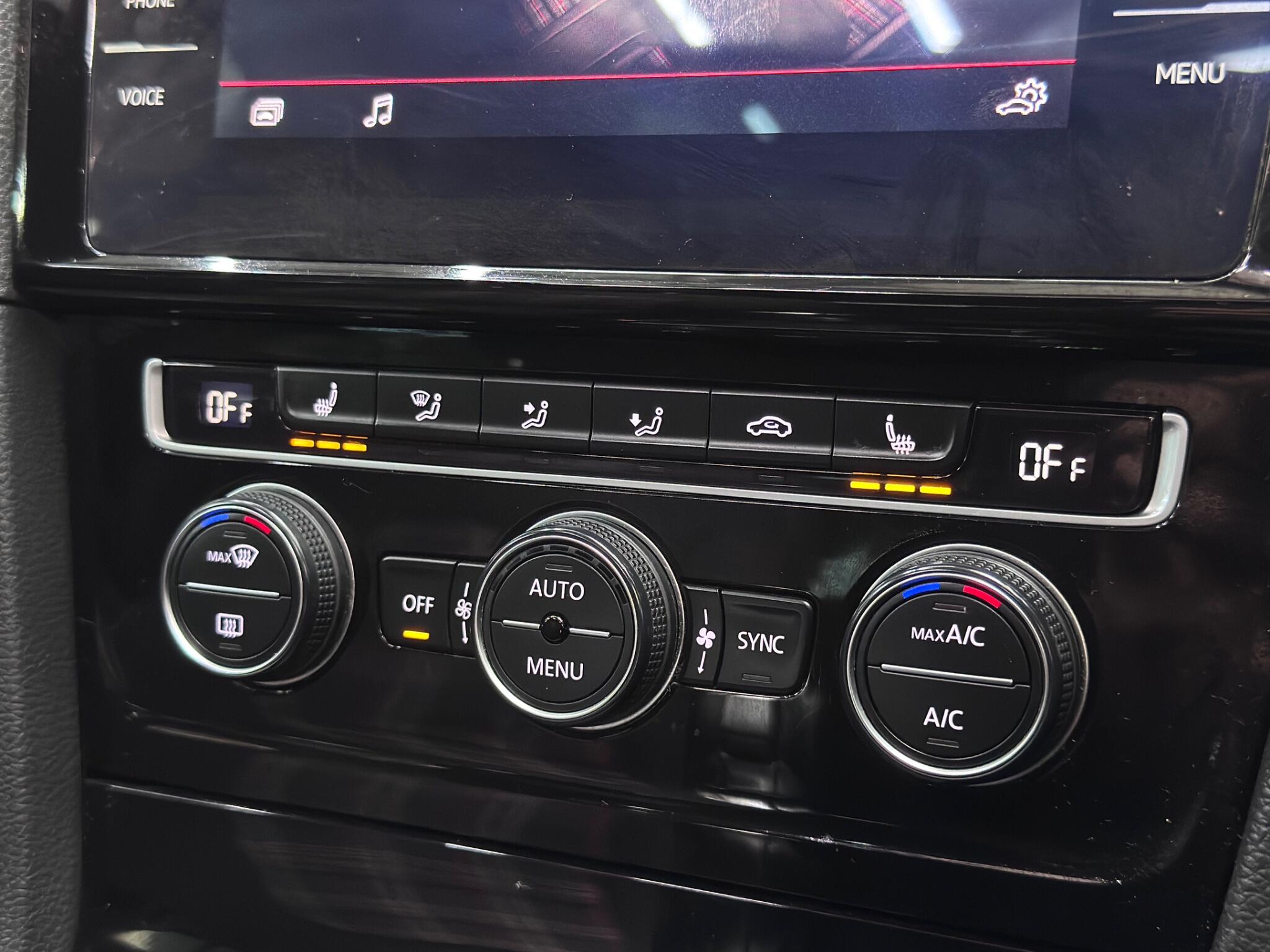 Volkswagen Golf view 29