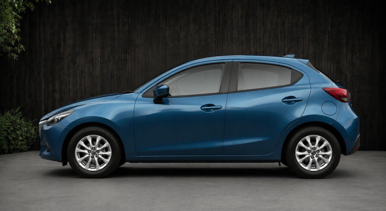 Mazda Mazda2 view 9