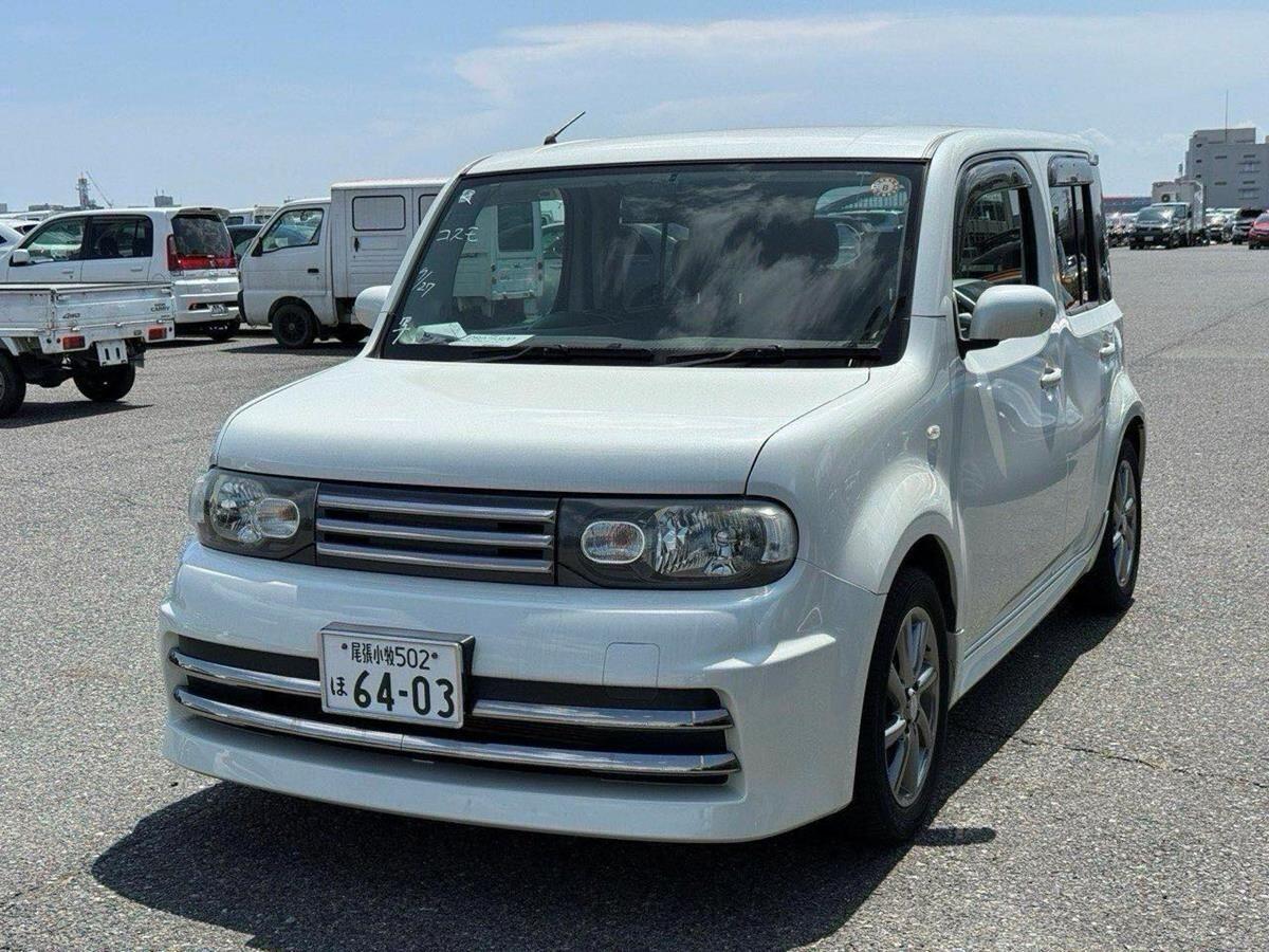 Nissan Cube view 7