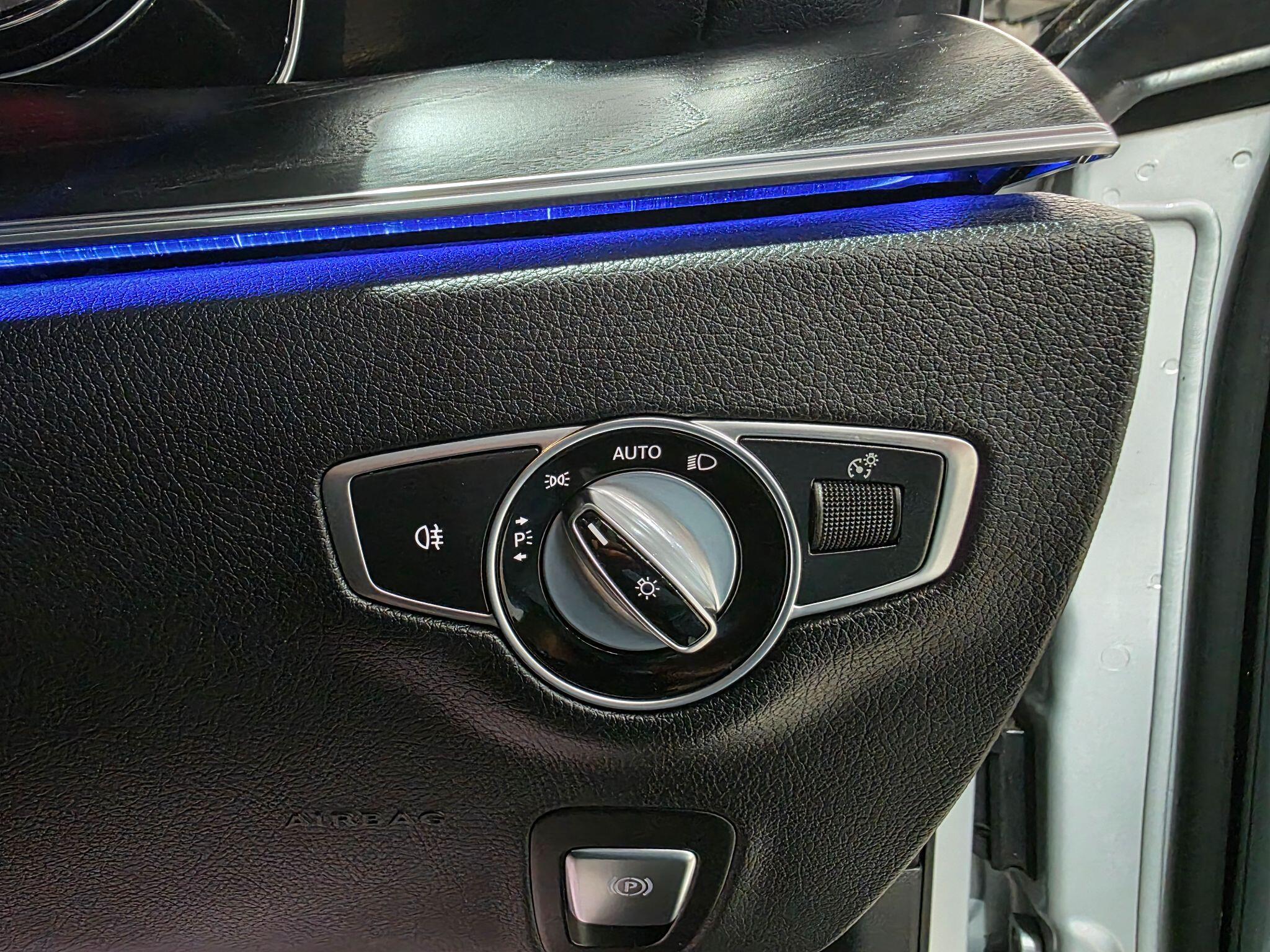 Mercedes-Benz E-Class view 17
