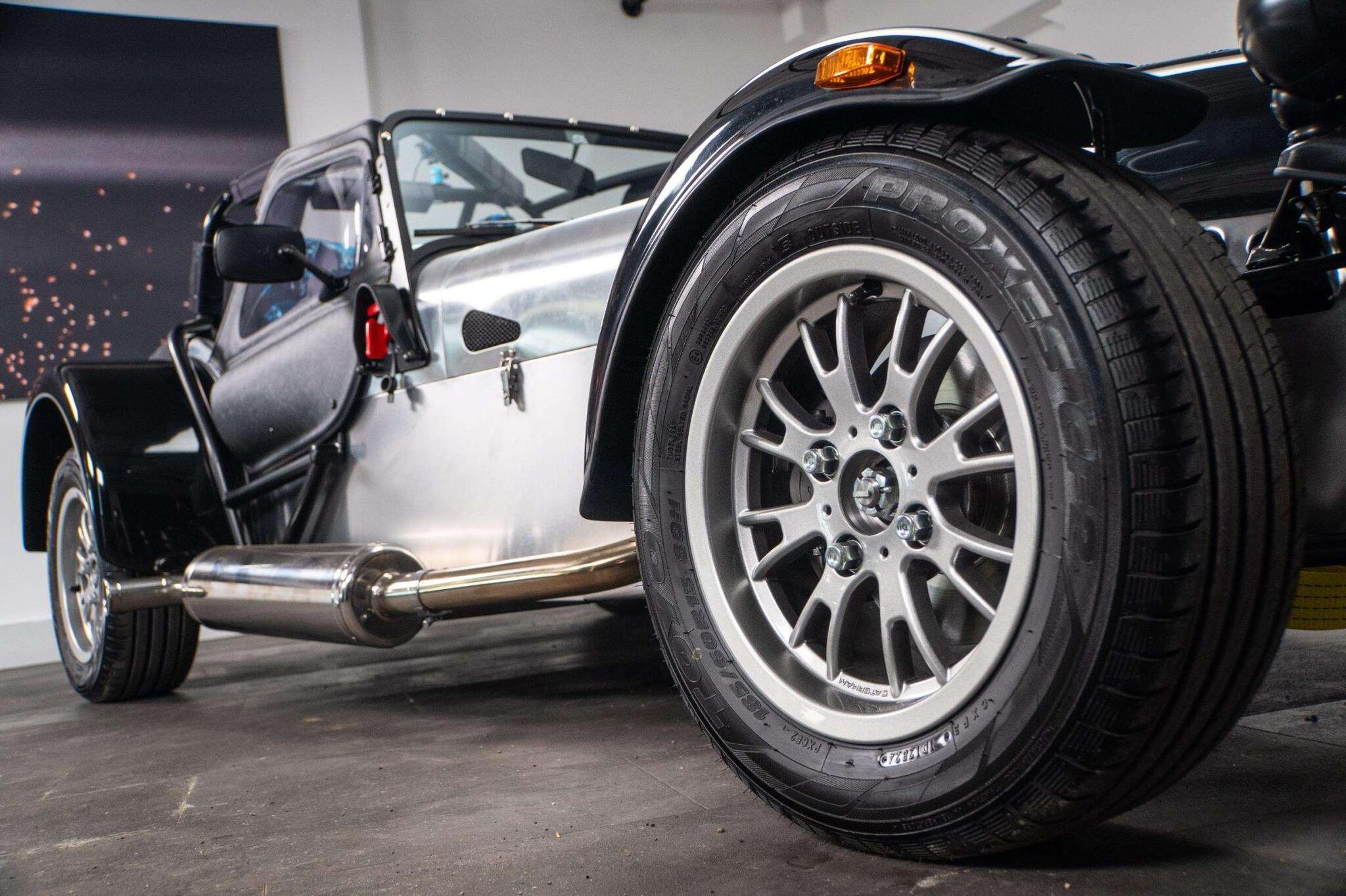 Caterham Seven view 13
