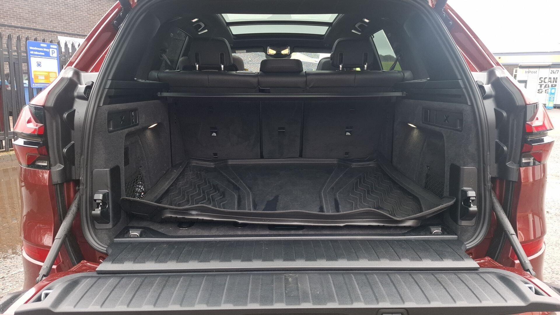BMW X5 view 13