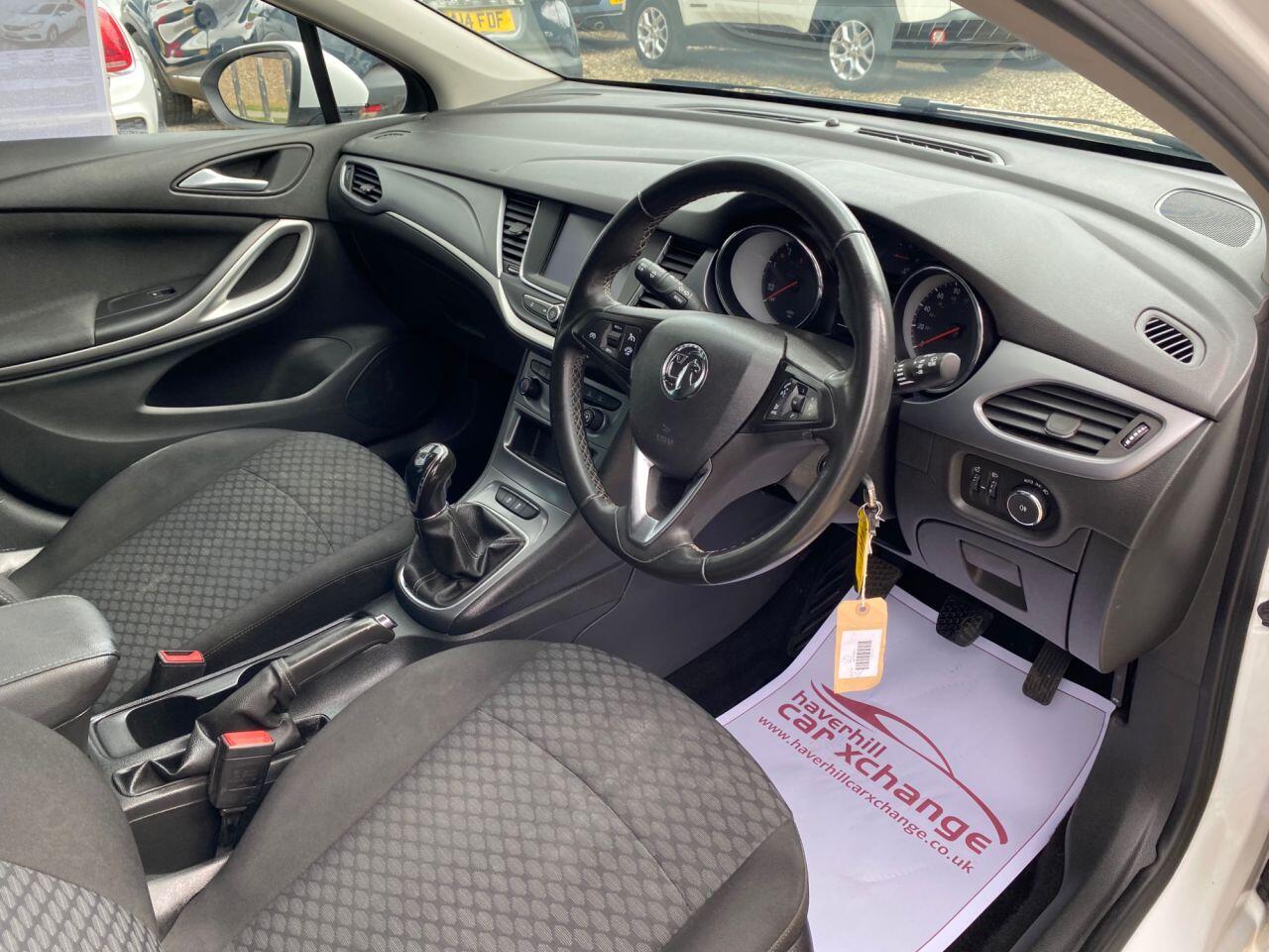Vauxhall Astra view 22