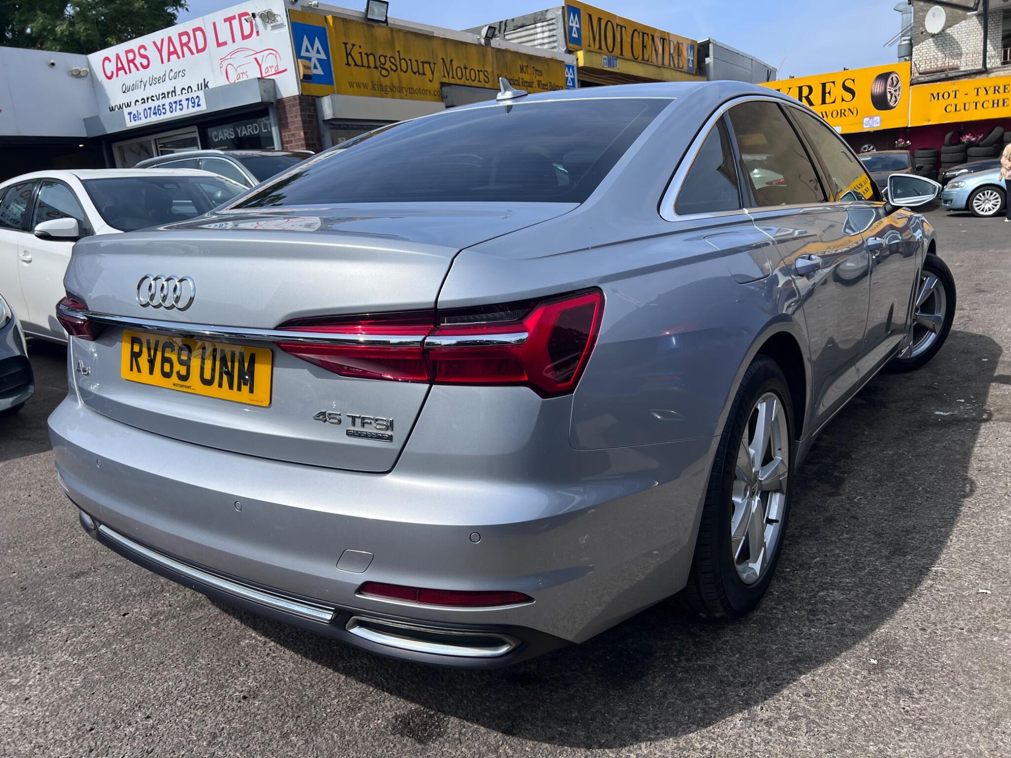 Audi A6 Saloon view 11