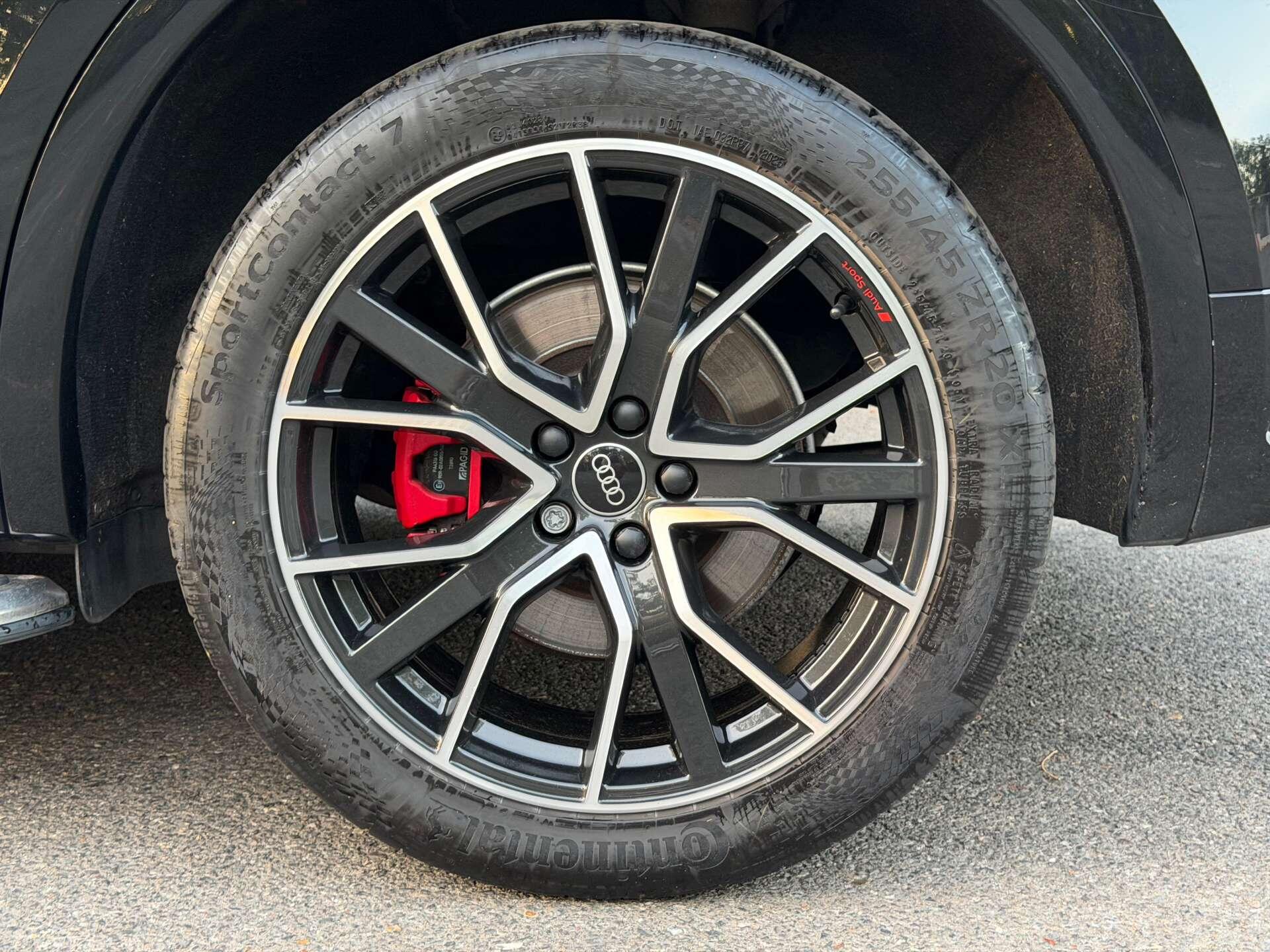 Audi Q5 view 43