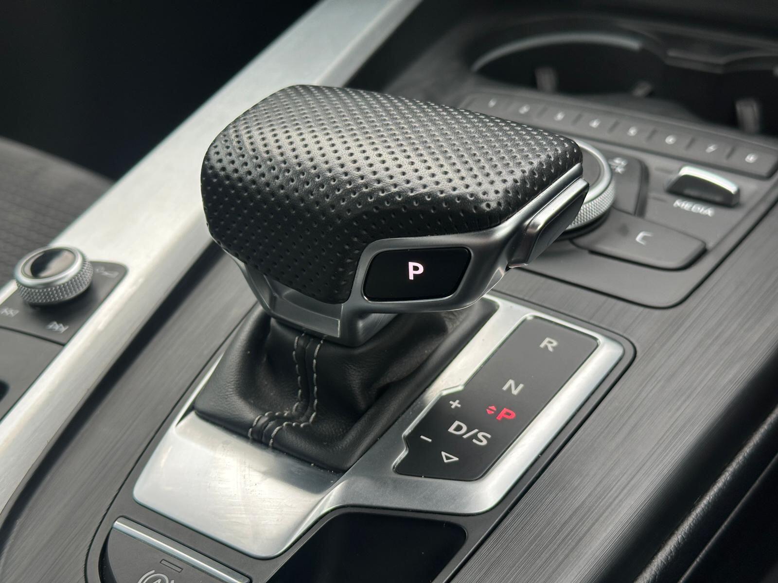 Audi A4 view 13