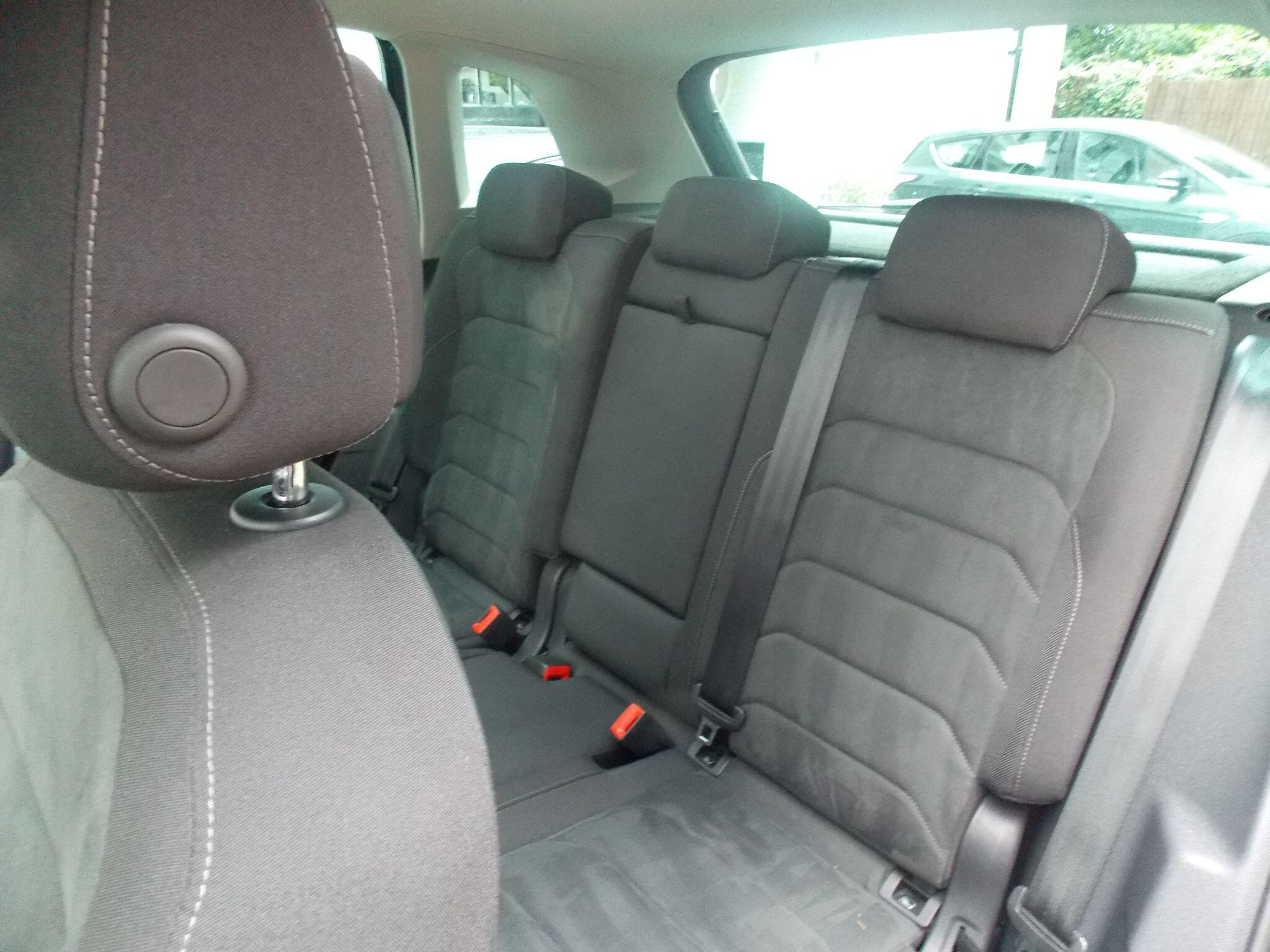 Volkswagen Tiguan view 71