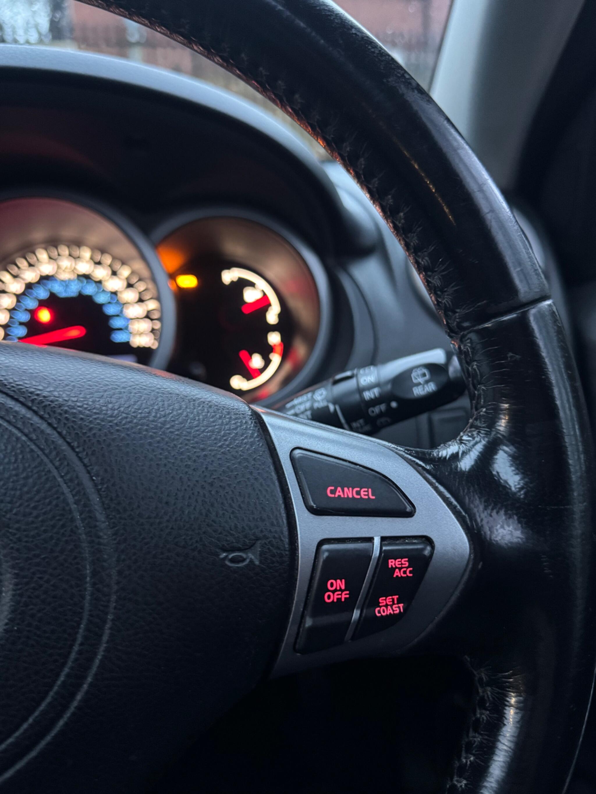 2010 Suzuki Grand Vitara 2.4 VVT SZ5 Auto 4WD Euro 4 5dr image 64