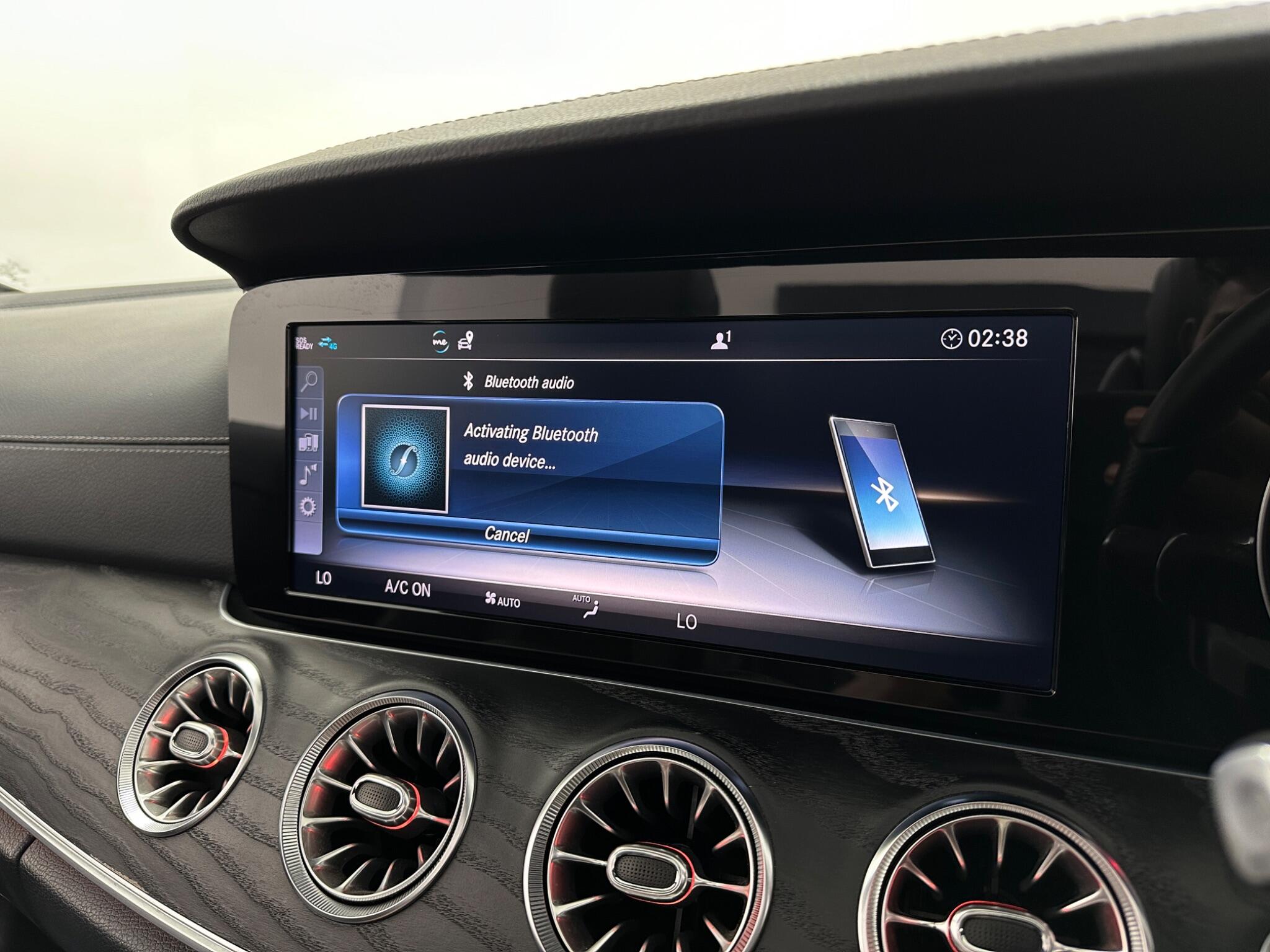 Mercedes-Benz E-Class view 26