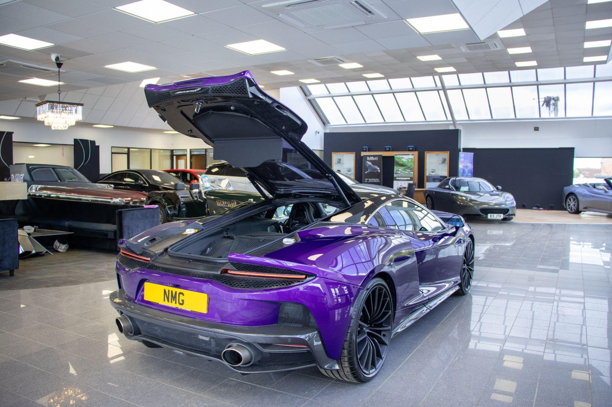 Mclaren GT view 16