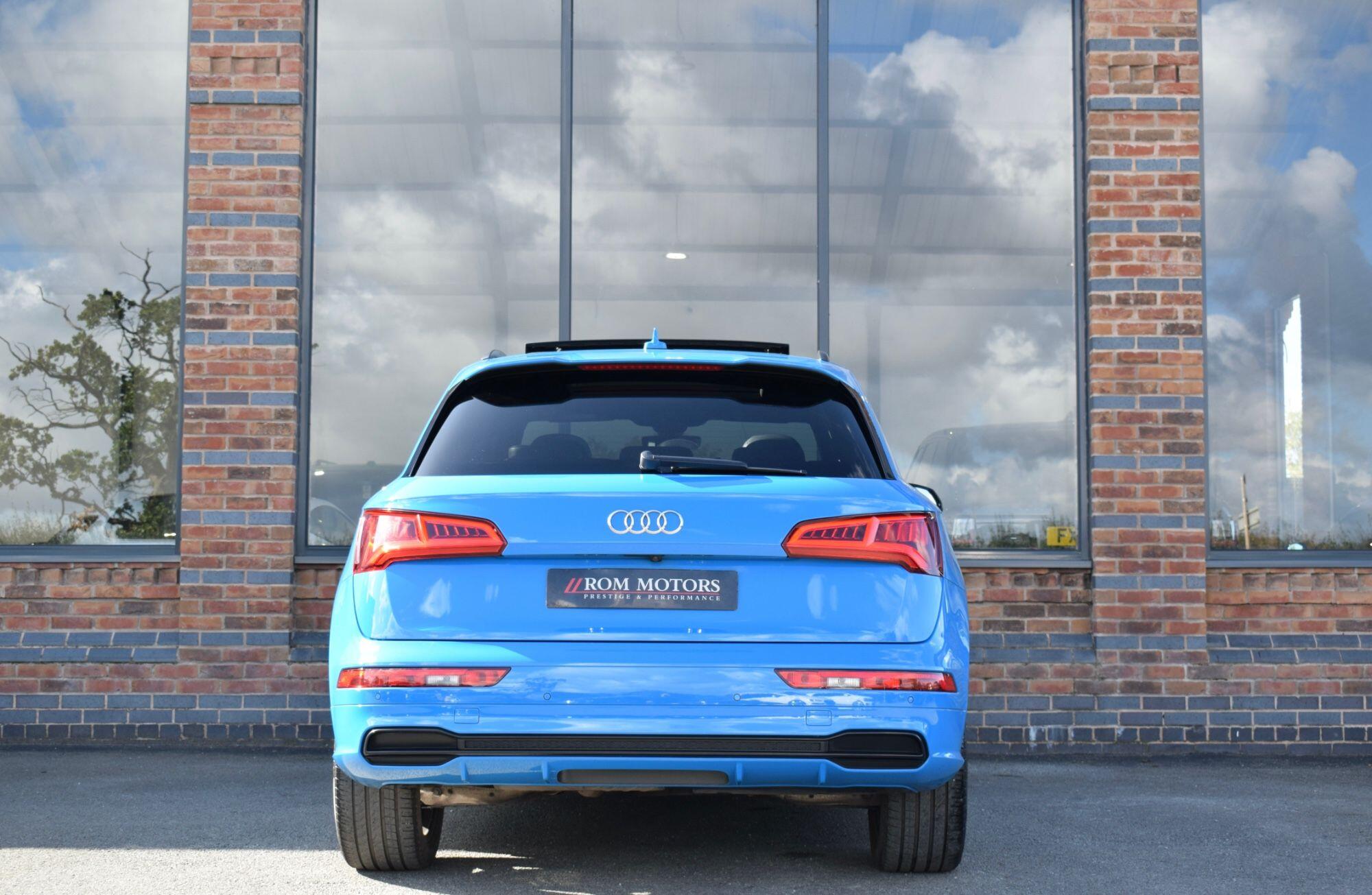 Audi Q5 view 6