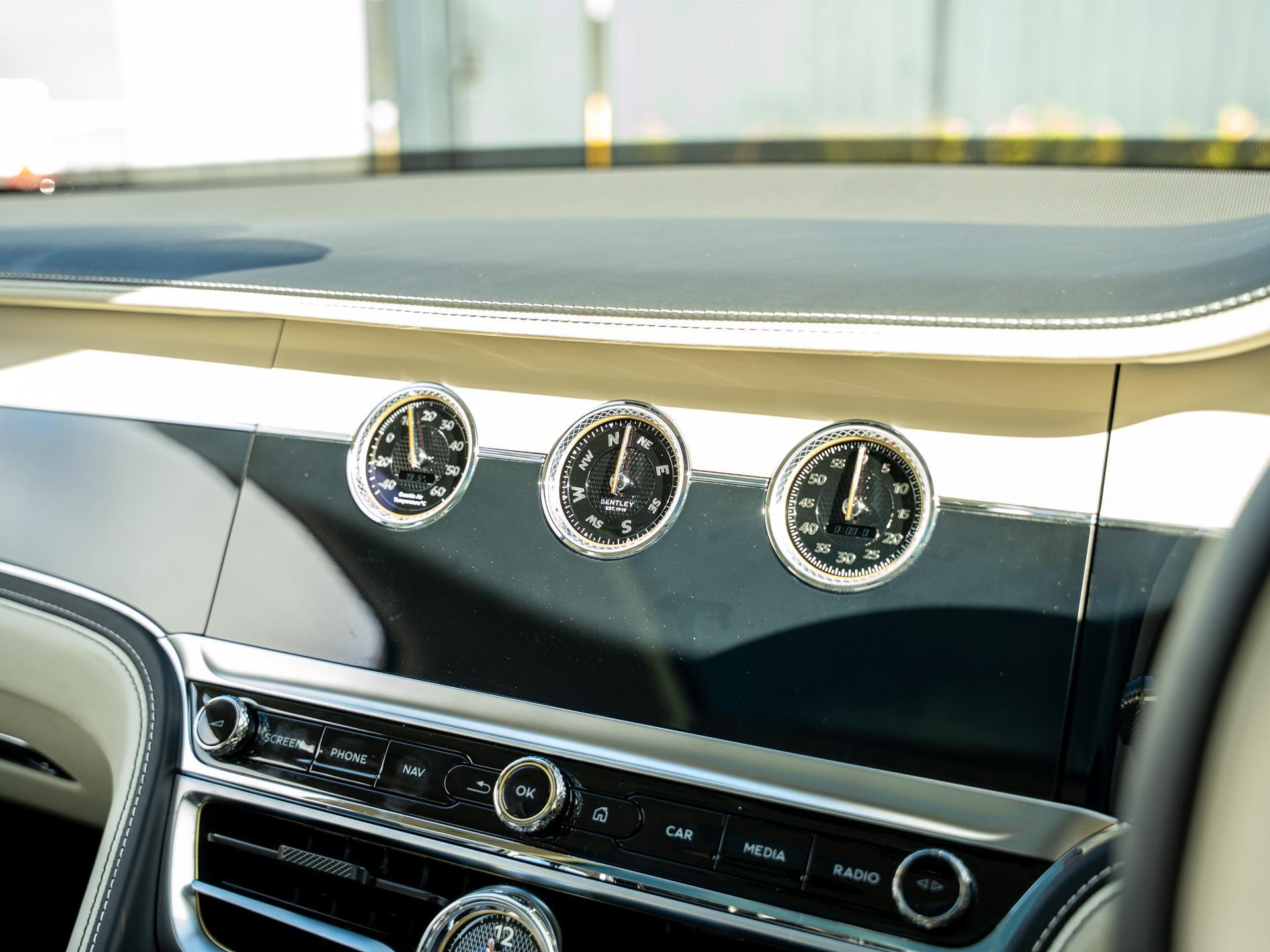 Bentley Flying Spur view 25