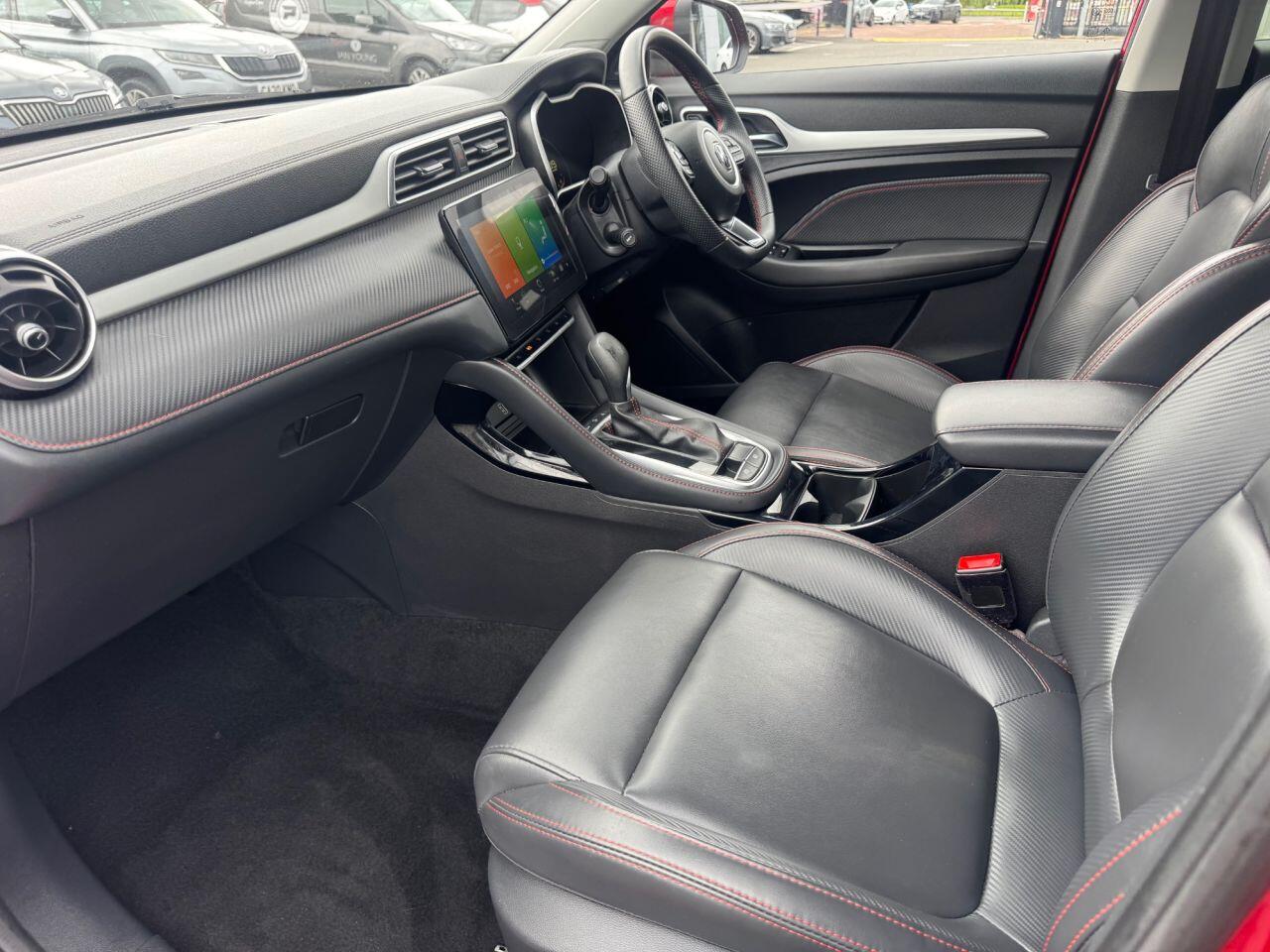 MG MG ZS view 9