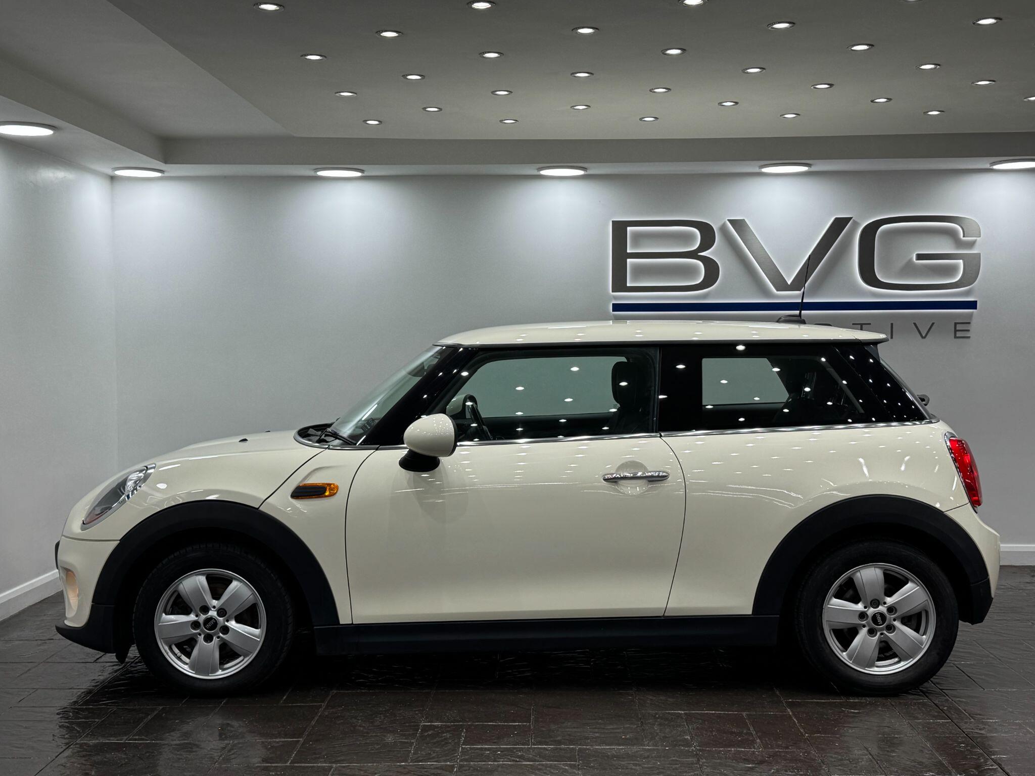 Mini Hatch view 8