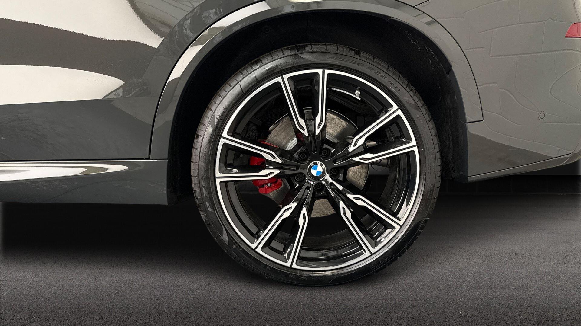 BMW X5 view 14