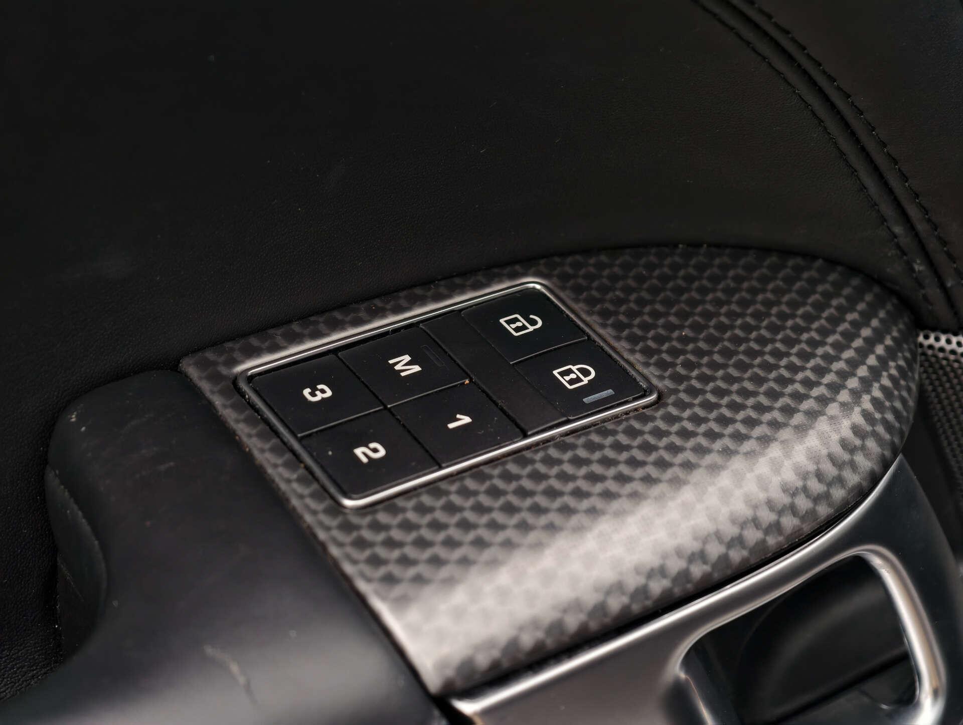 Land Rover Range Rover Sport view 23