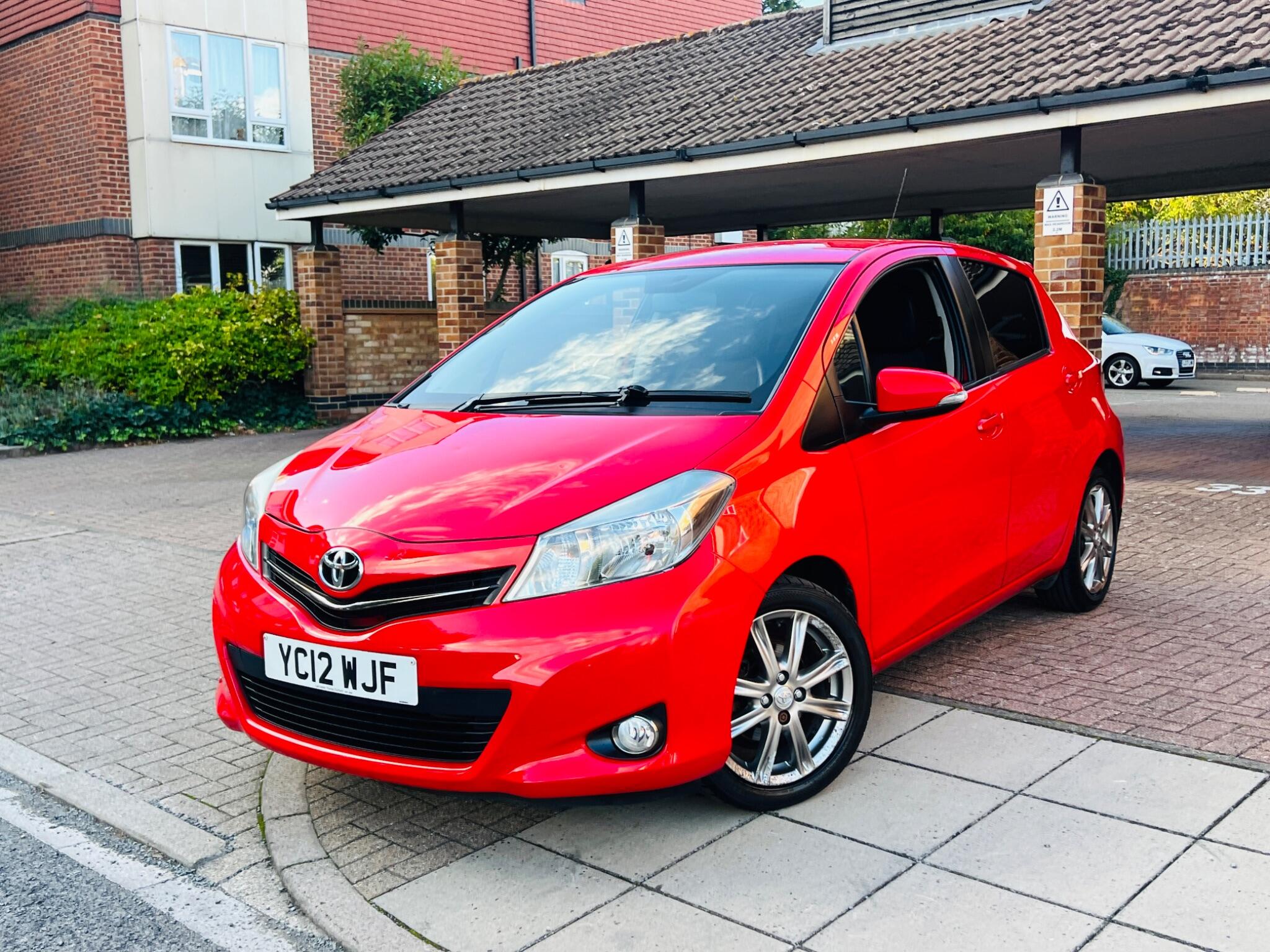 Toyota Yaris view 10