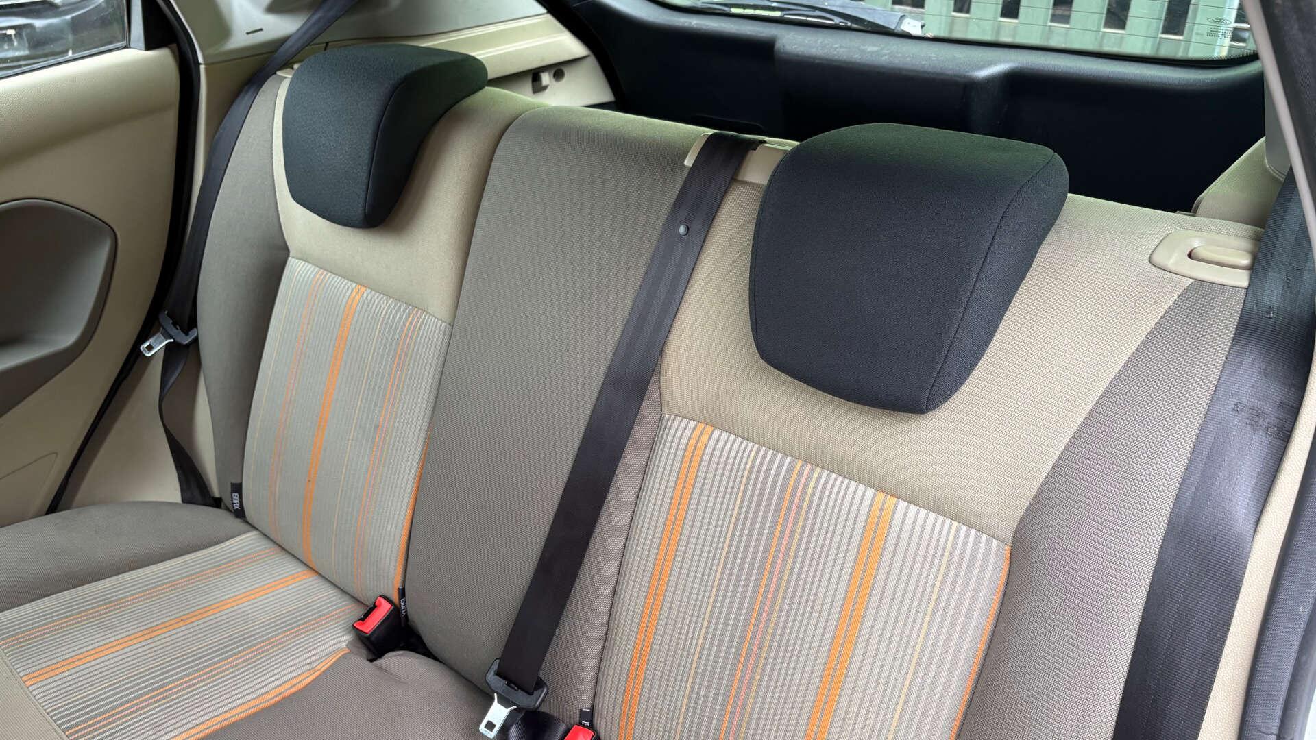 Ford Fiesta view 11