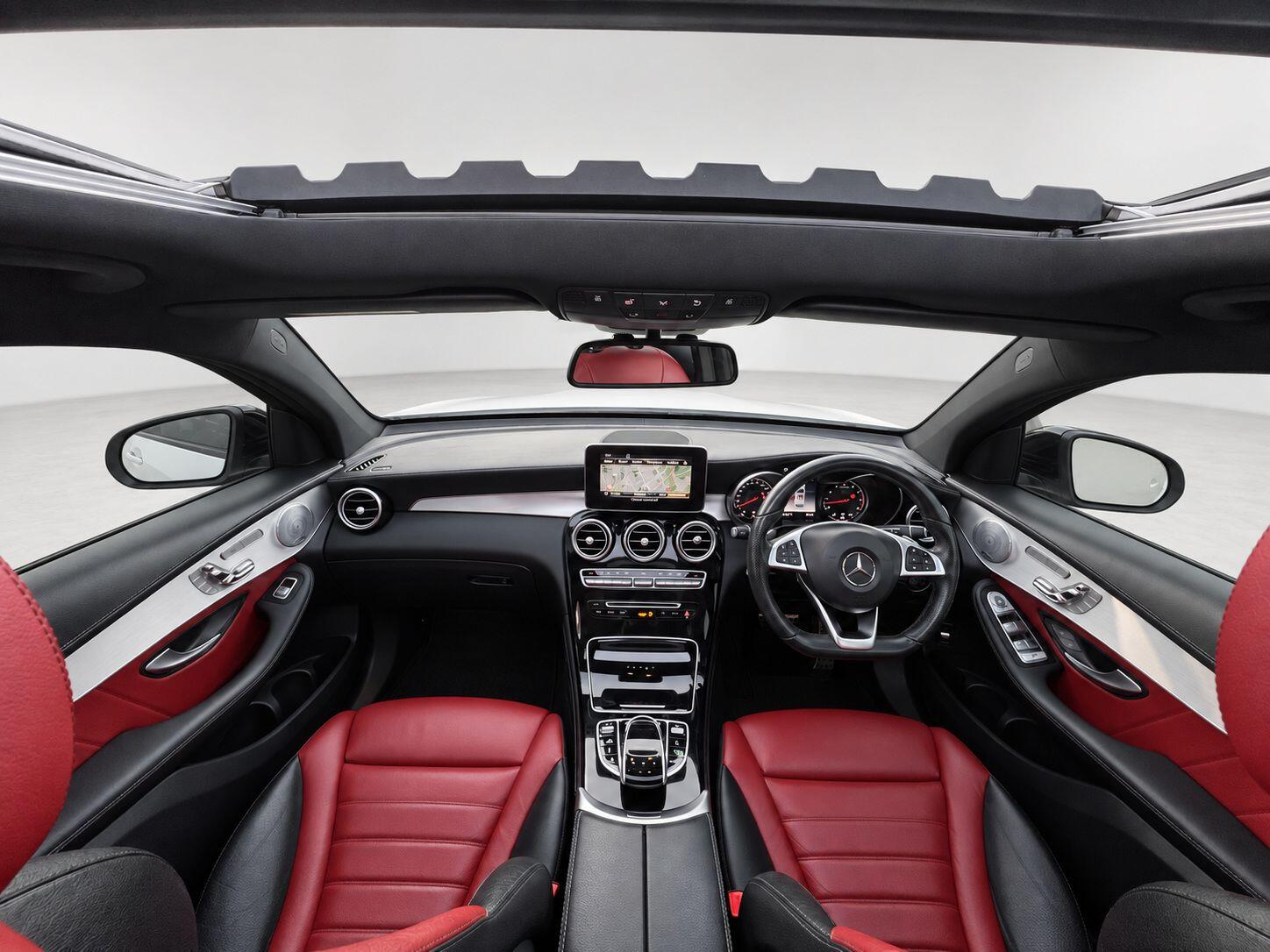 Mercedes-Benz GLC view 2