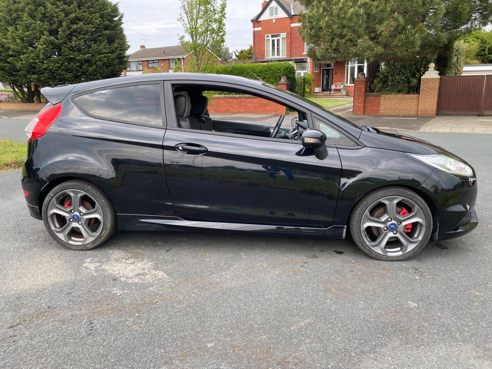 Ford Fiesta 1.6T EcoBoost ST-2 Euro 6 3dr
