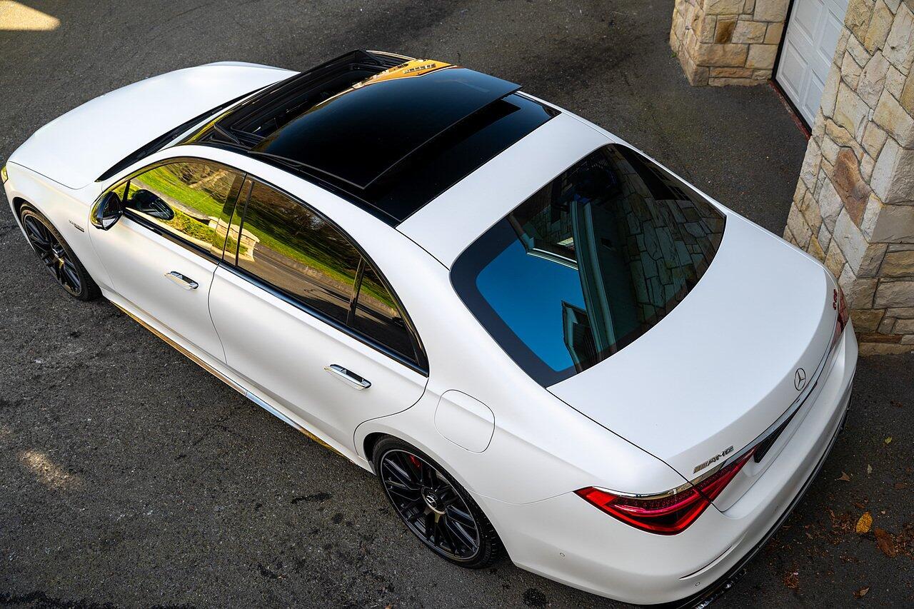 Mercedes-Benz S-Class view 39
